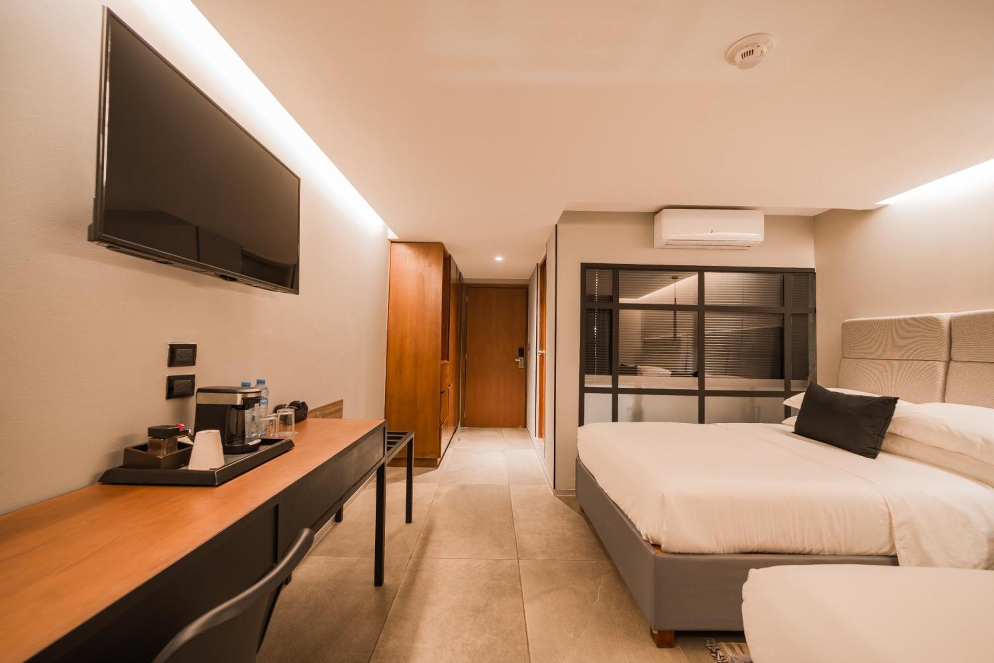Standard Double Suite