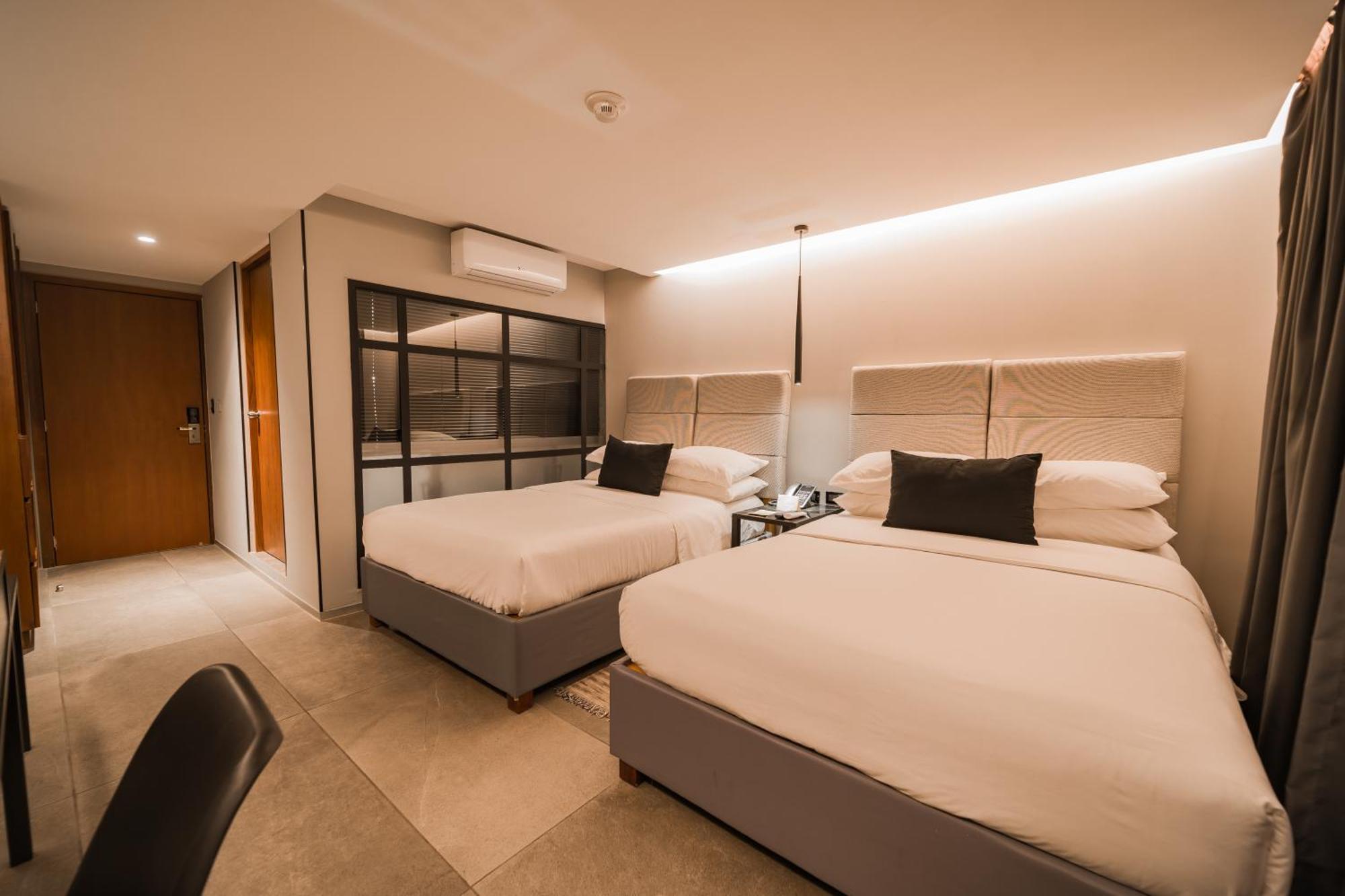 Standard Double Suite