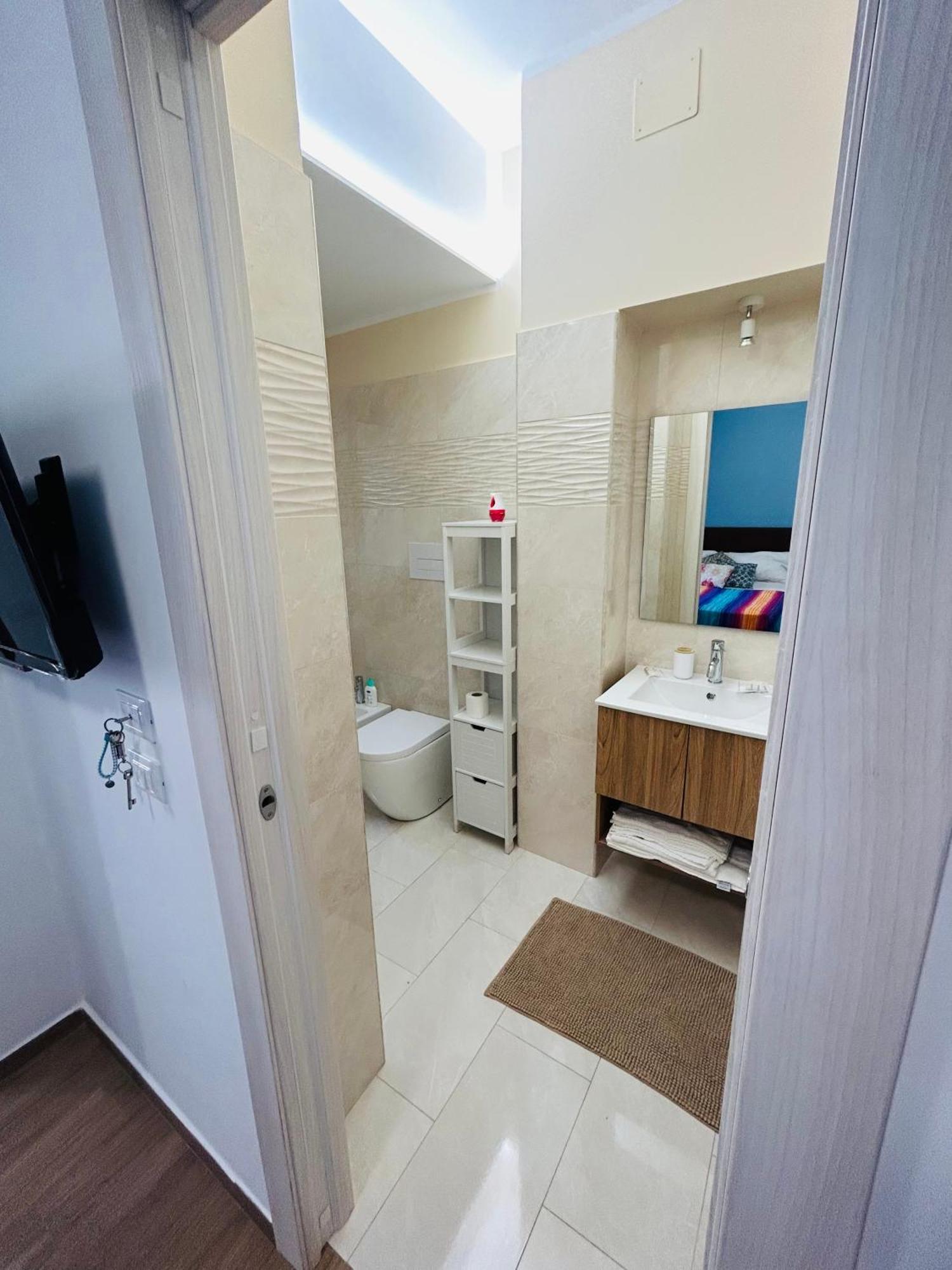 Double Room Private Bathroom