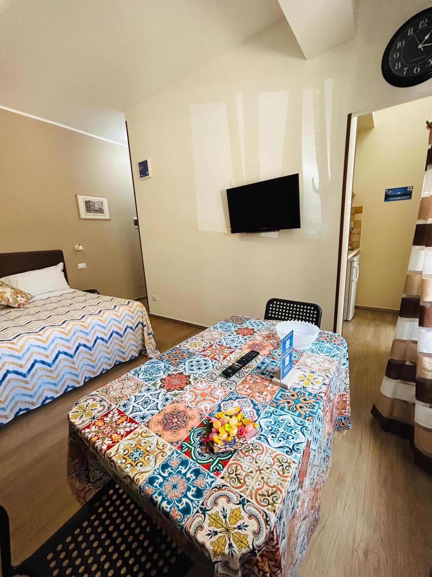 Double Room Private Bathroom