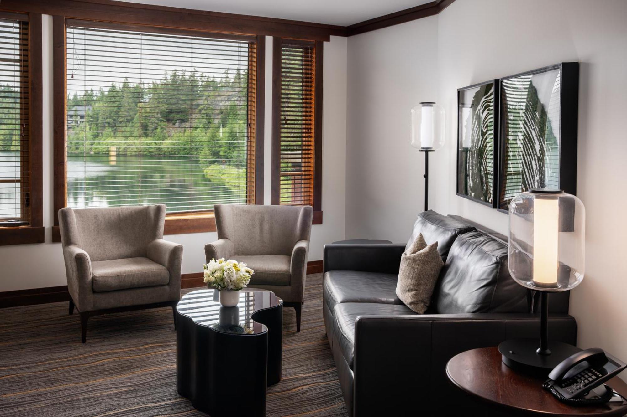 One-Bedroom Suite Lake View