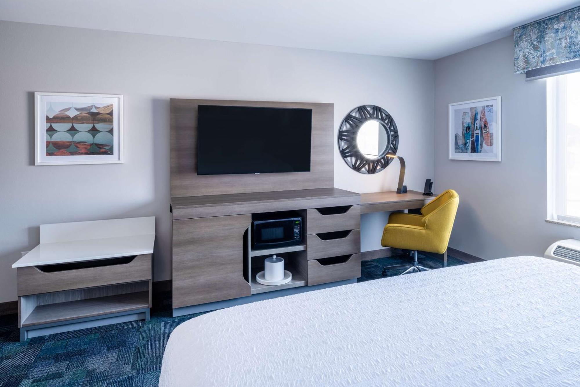 King Room Microwave Fridge