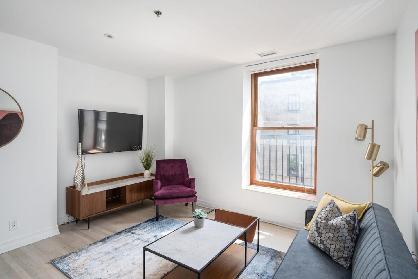 One-Bedroom Apartment