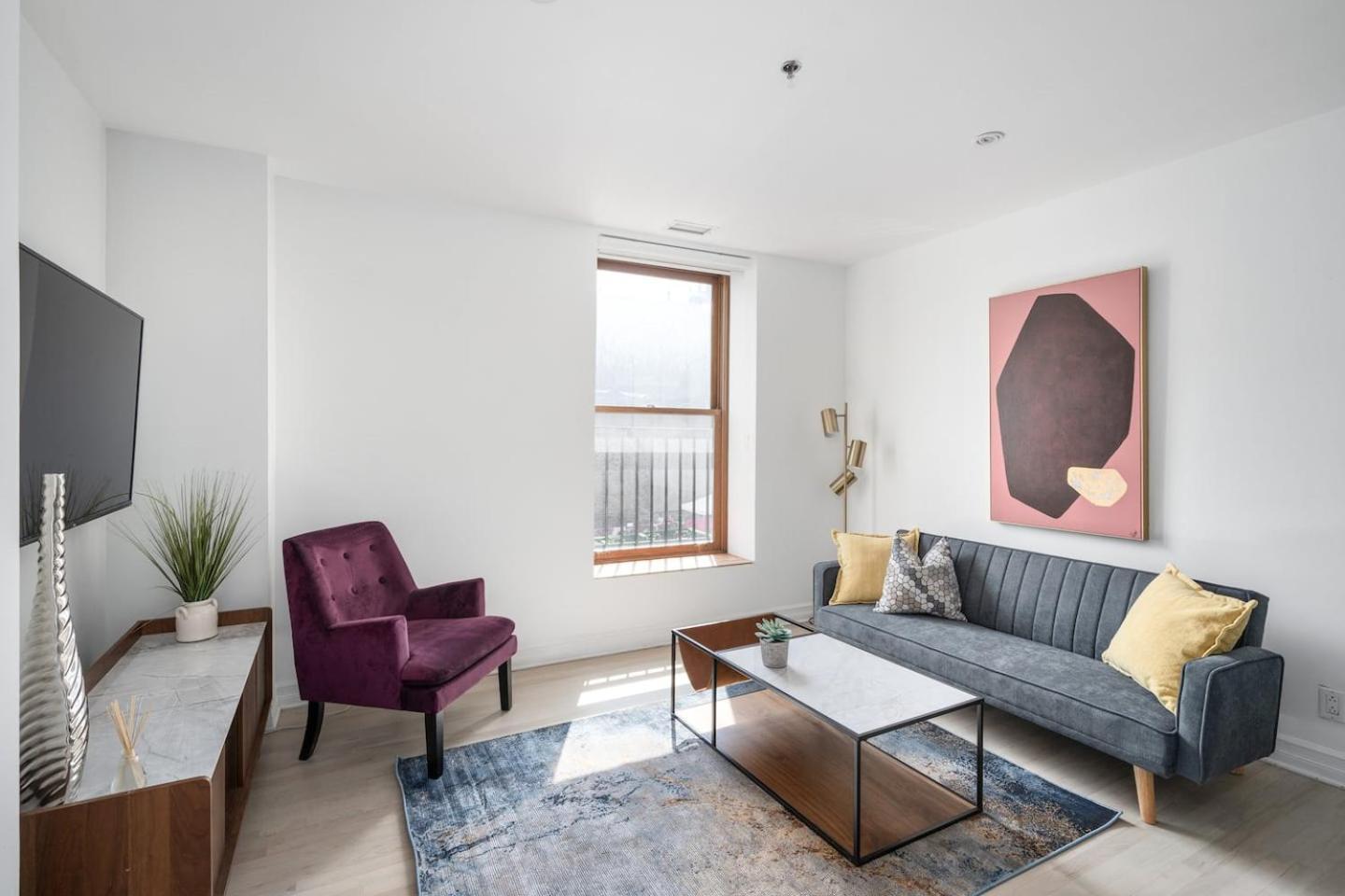 One-Bedroom Apartment