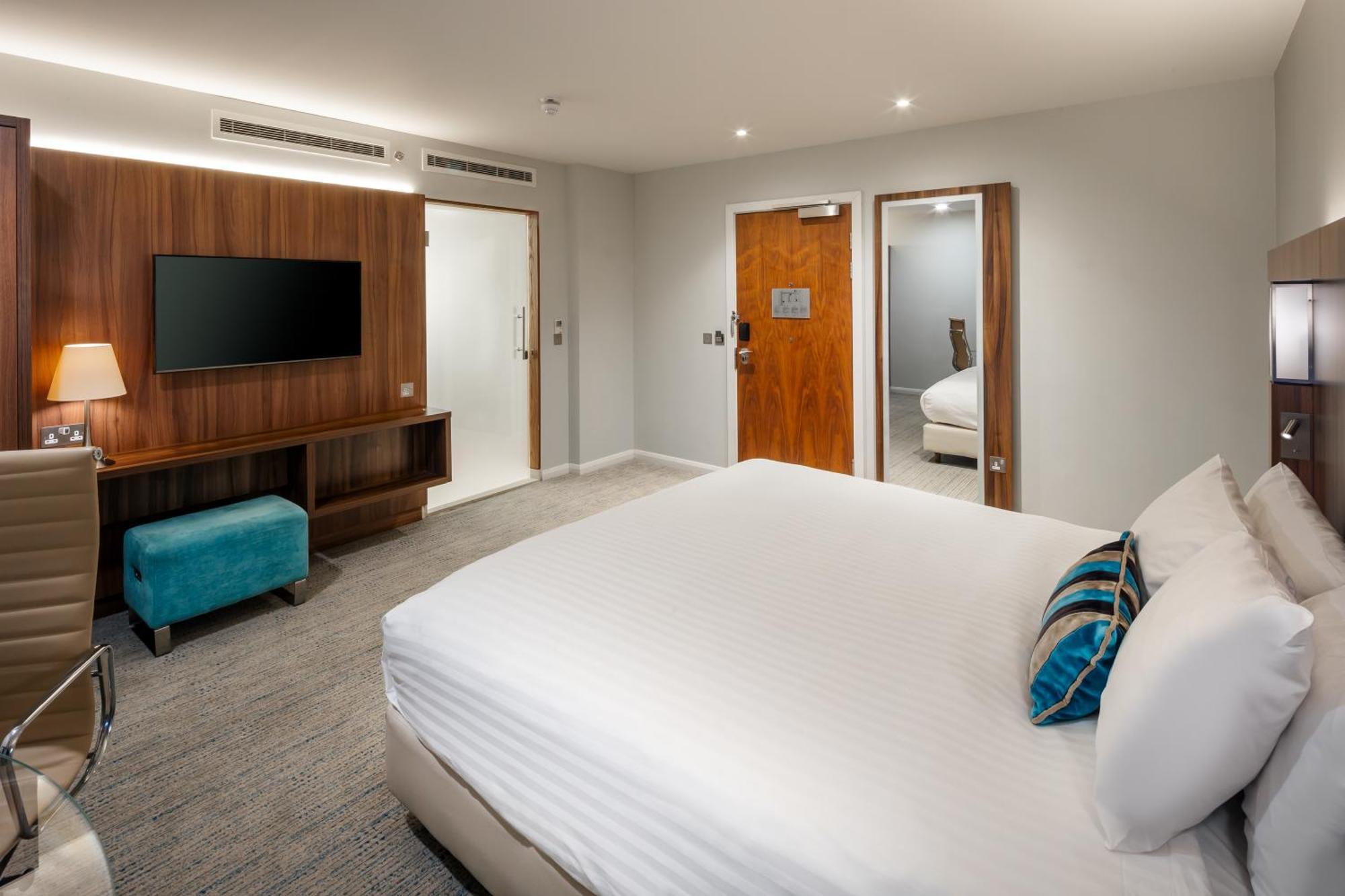 Guest Room 1 King,1585489816:JPEG