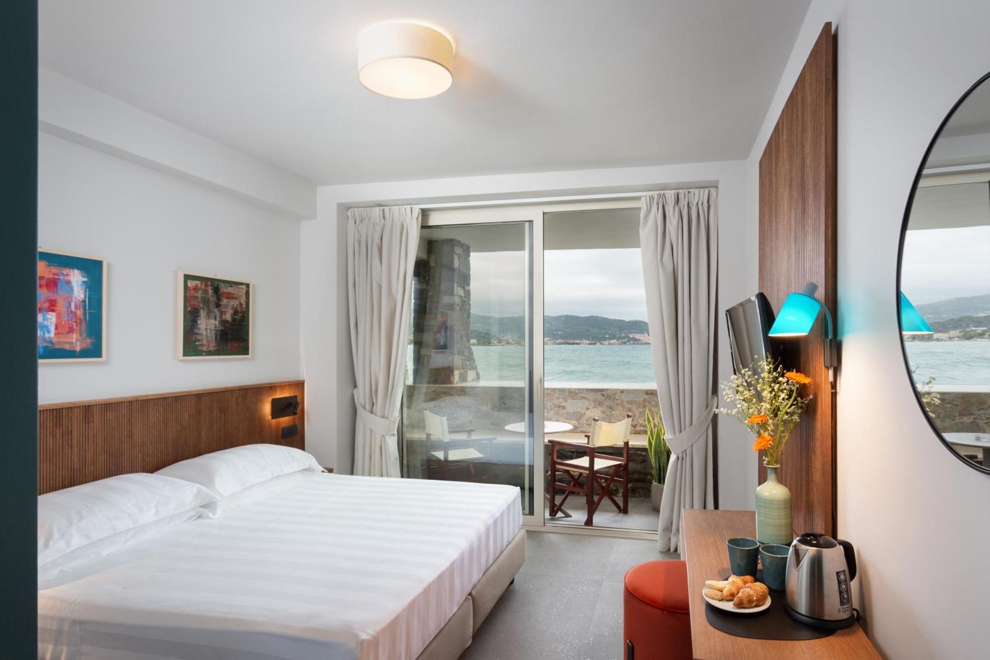 Double Room Terrace Sea View Ground Floor