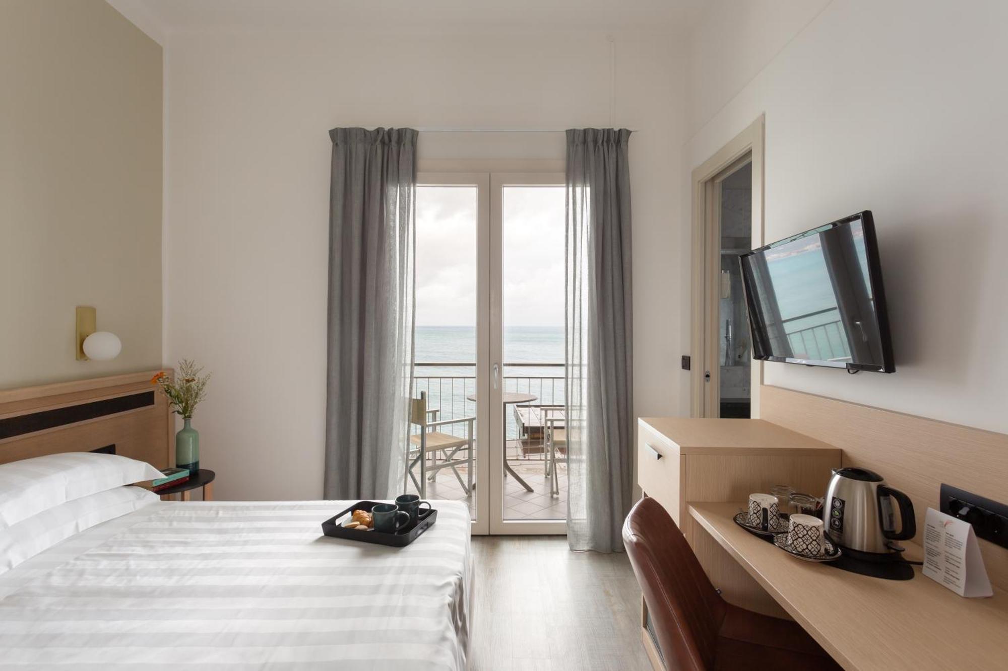 Double Room Sea View