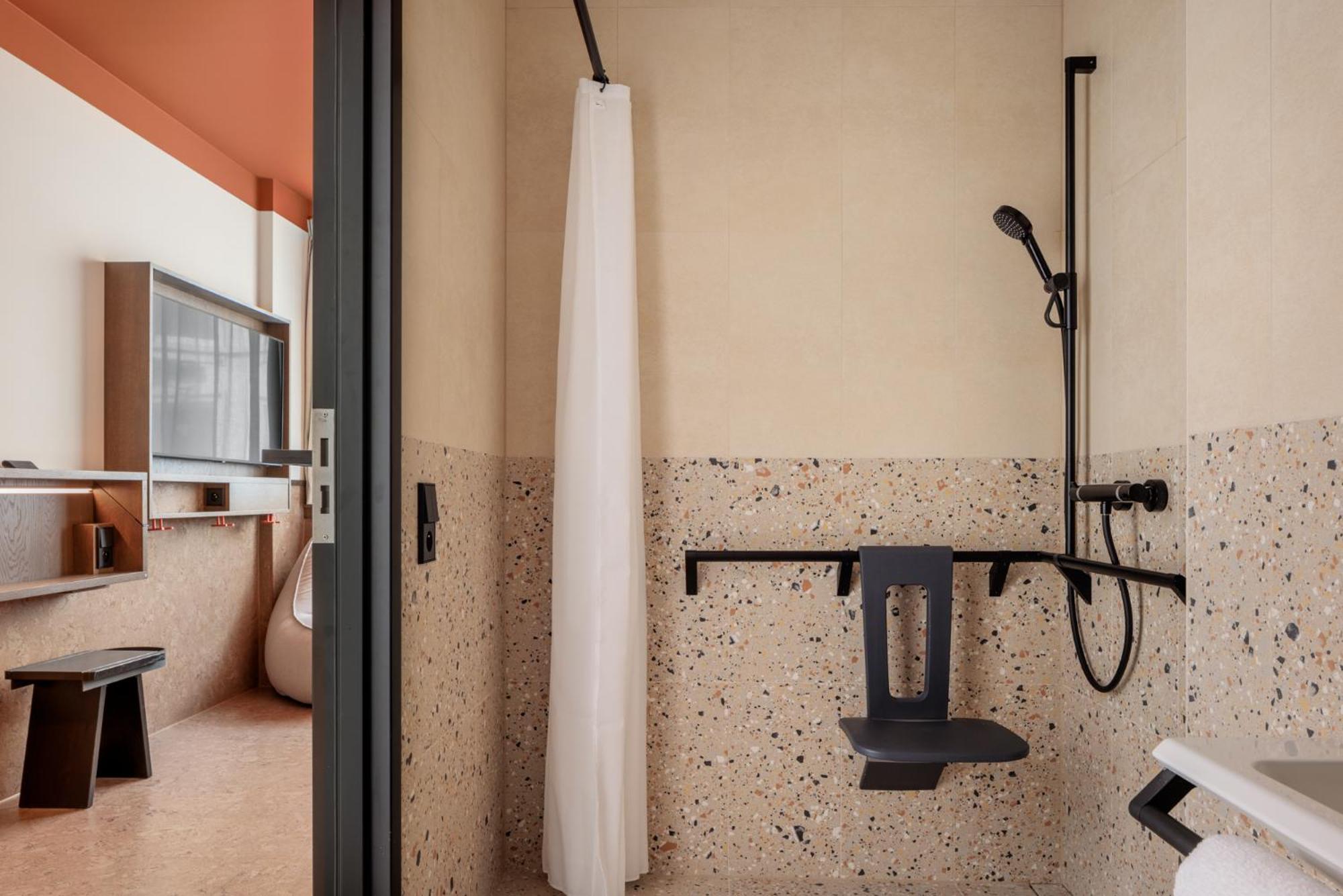 Habitación Doble Sostenible adaptada para personas con discapacidad