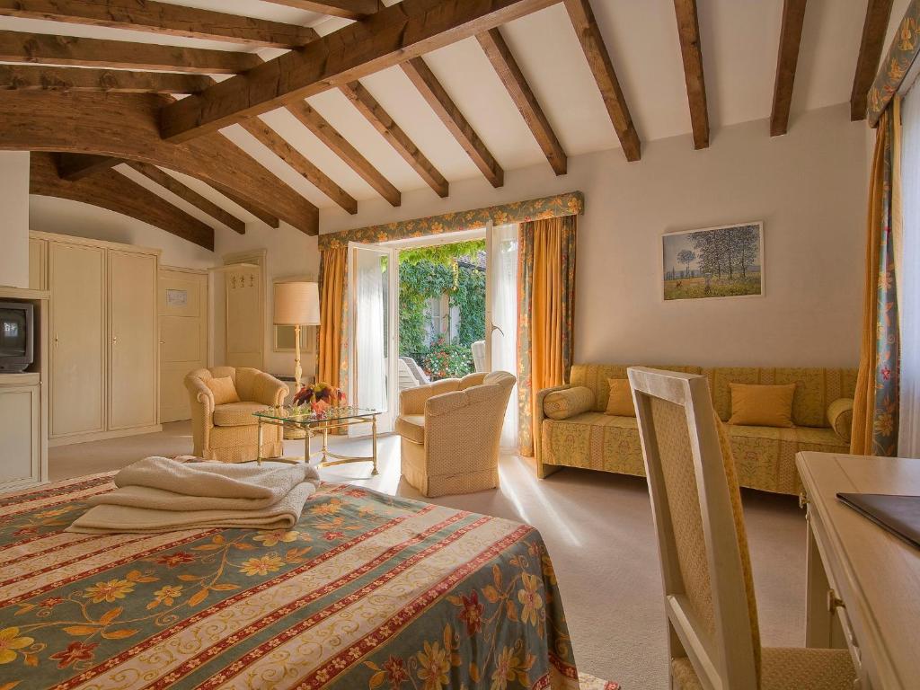 Junior Suite met Uitzicht op Binnenplaats