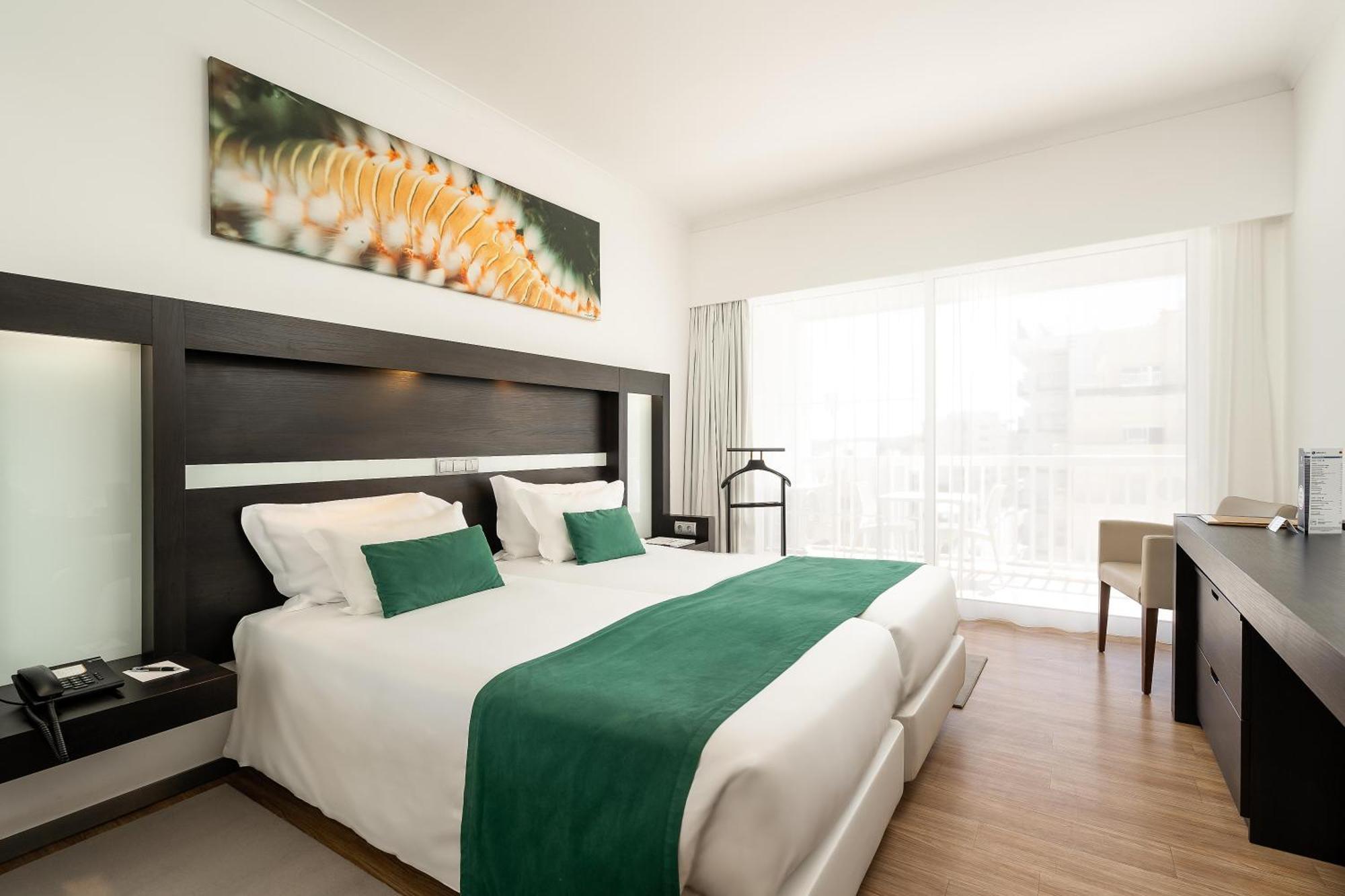 Superior Room Side Sea View