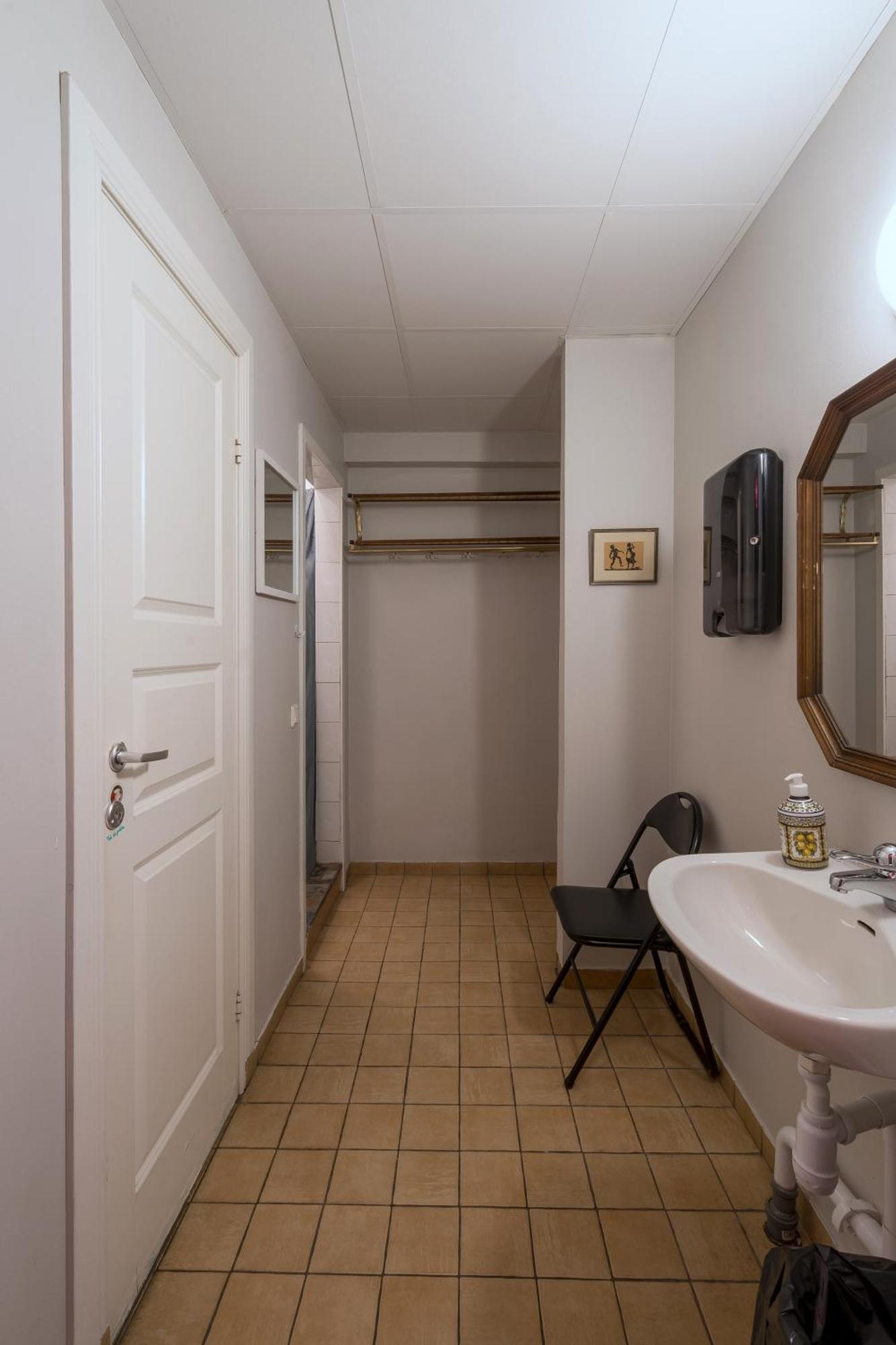Economy Twin Room Annex