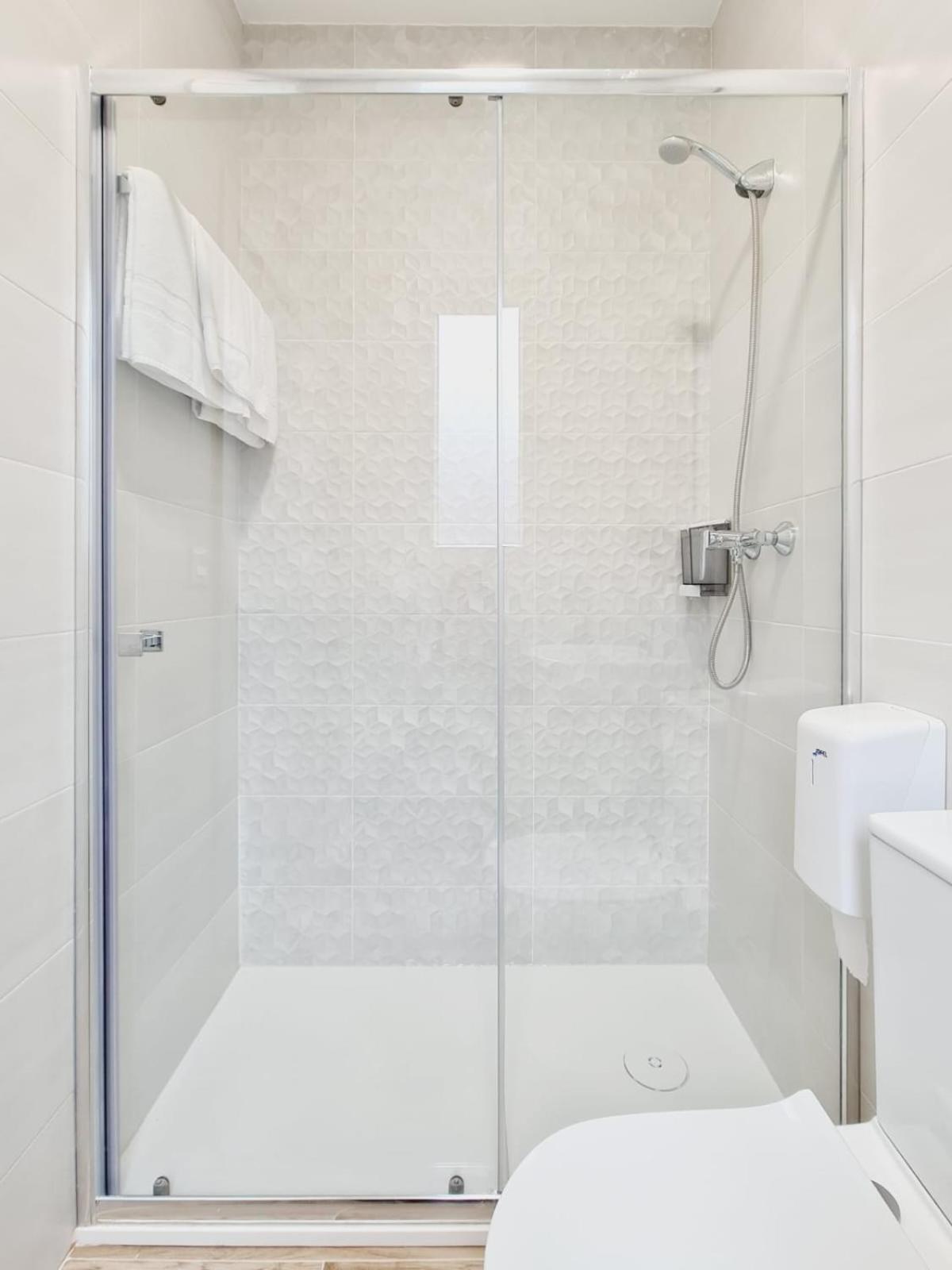 Double Room Private Bathroom