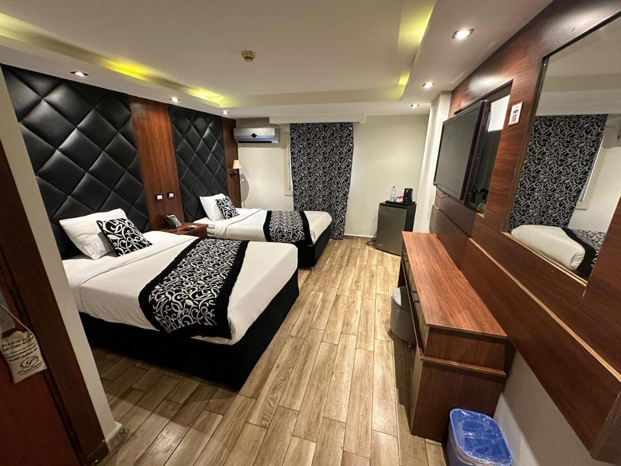 Deluxe Single Room,1604125831:JPEG