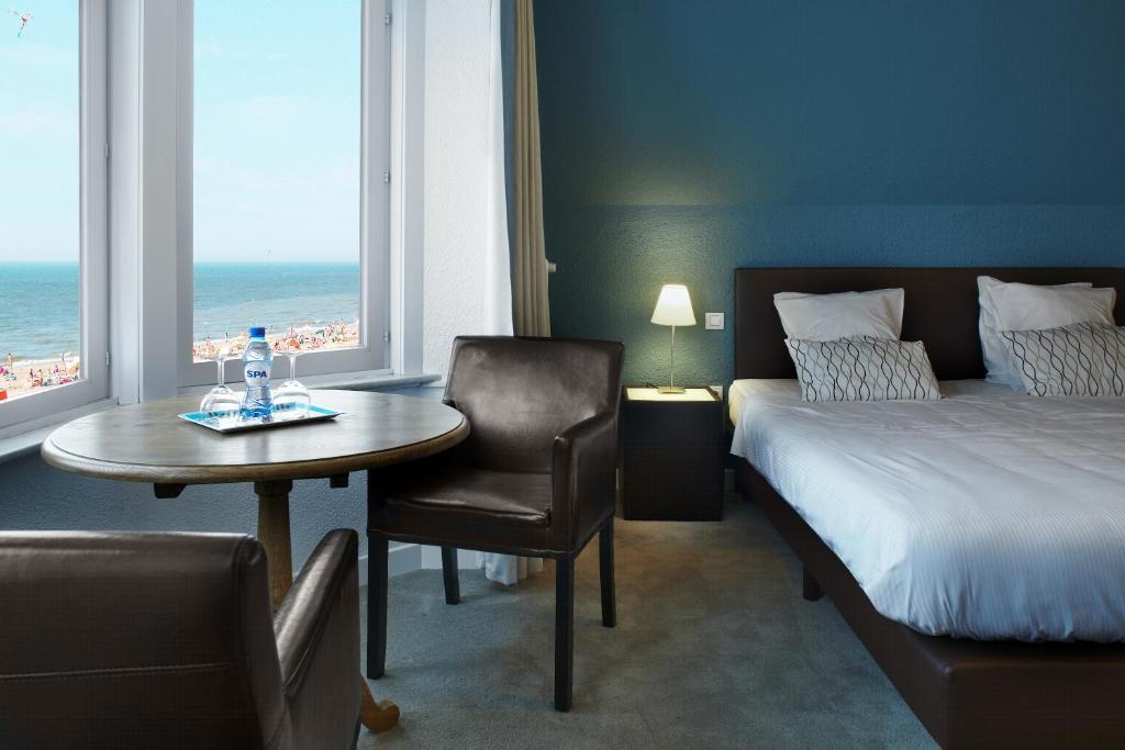 Double or Twin Room Partial Sea View,16137875:JPEG