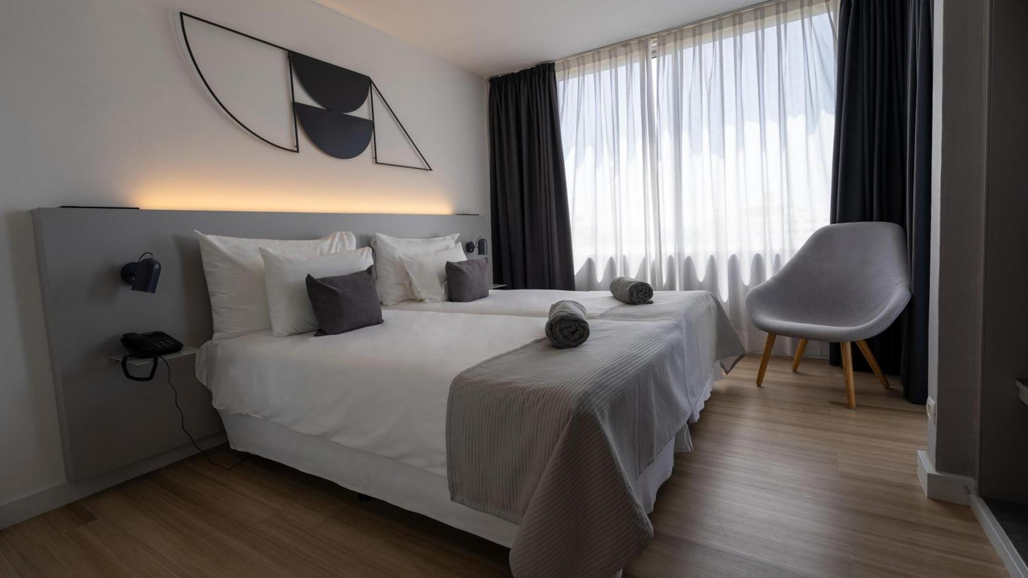 Suite mit Poolblick