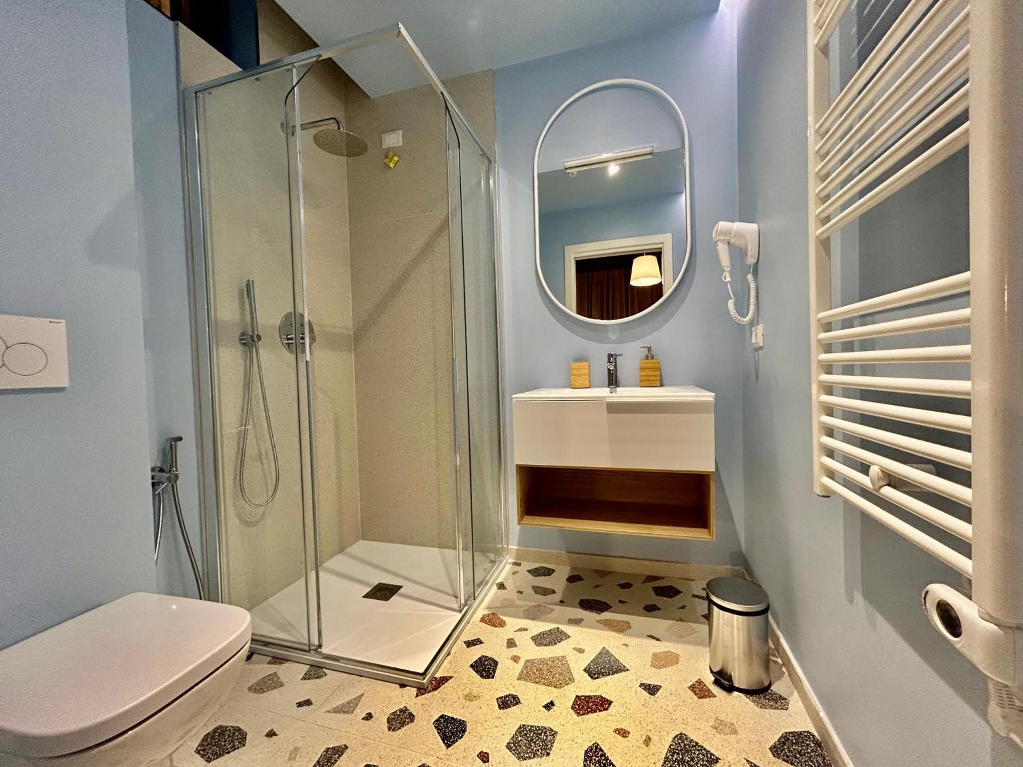 Double Room Private Bathroom