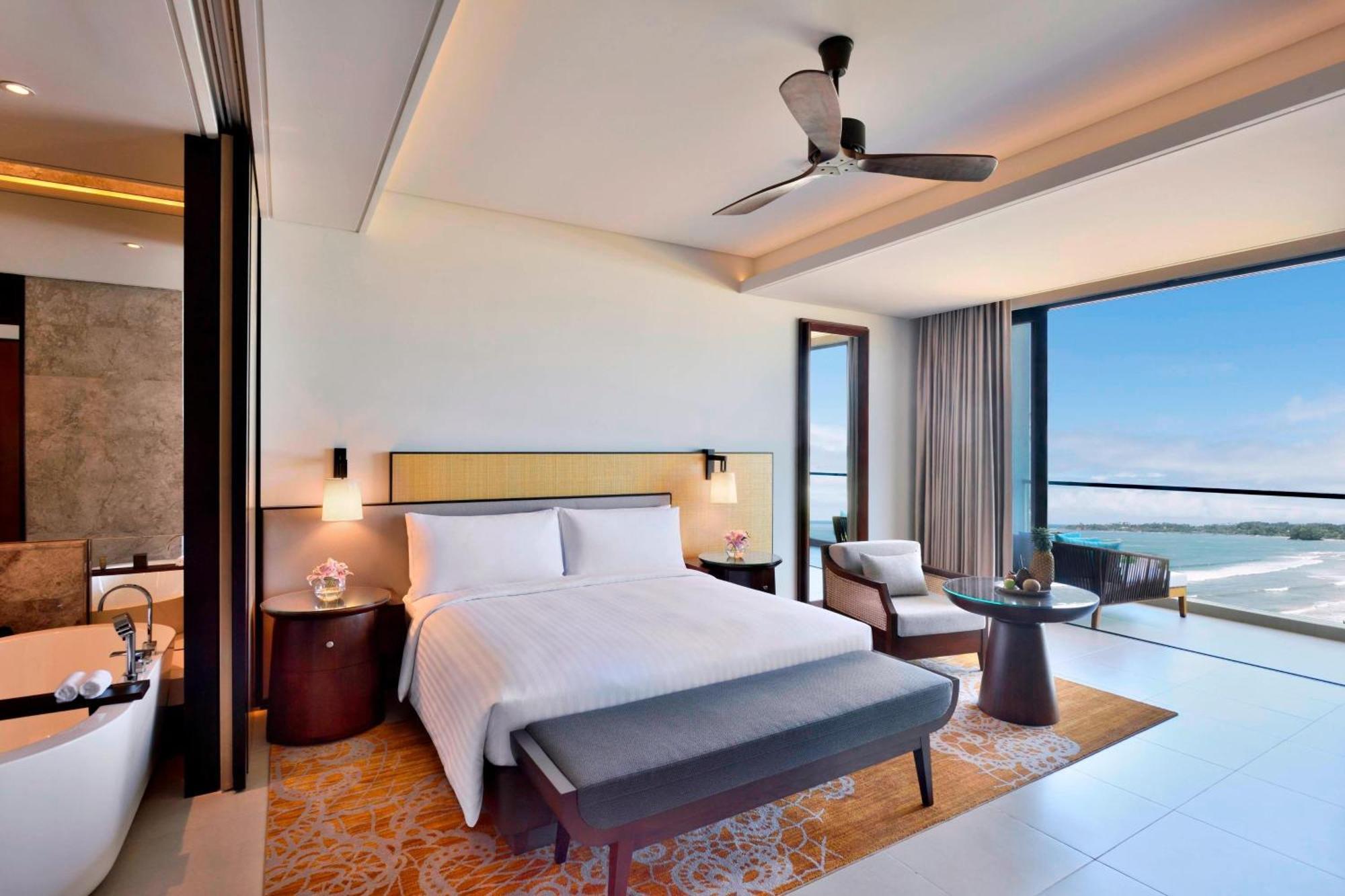 Suite Ocean Vista mit Kingsize-Bett und Meerblick