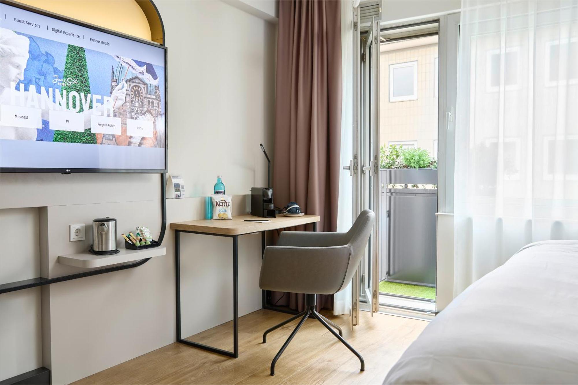 Queen Room with Balcony