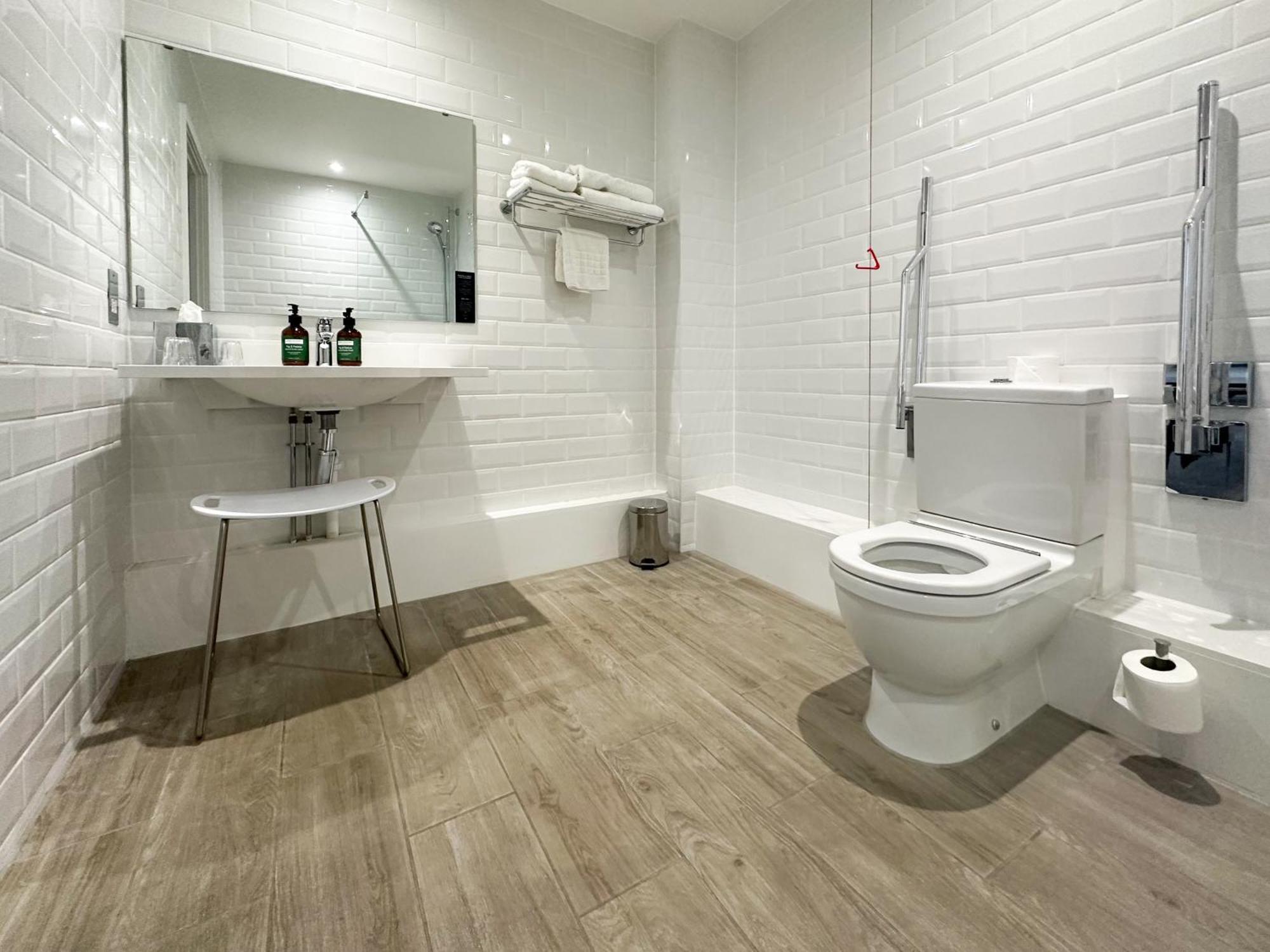 Grand Twin Room Accessible