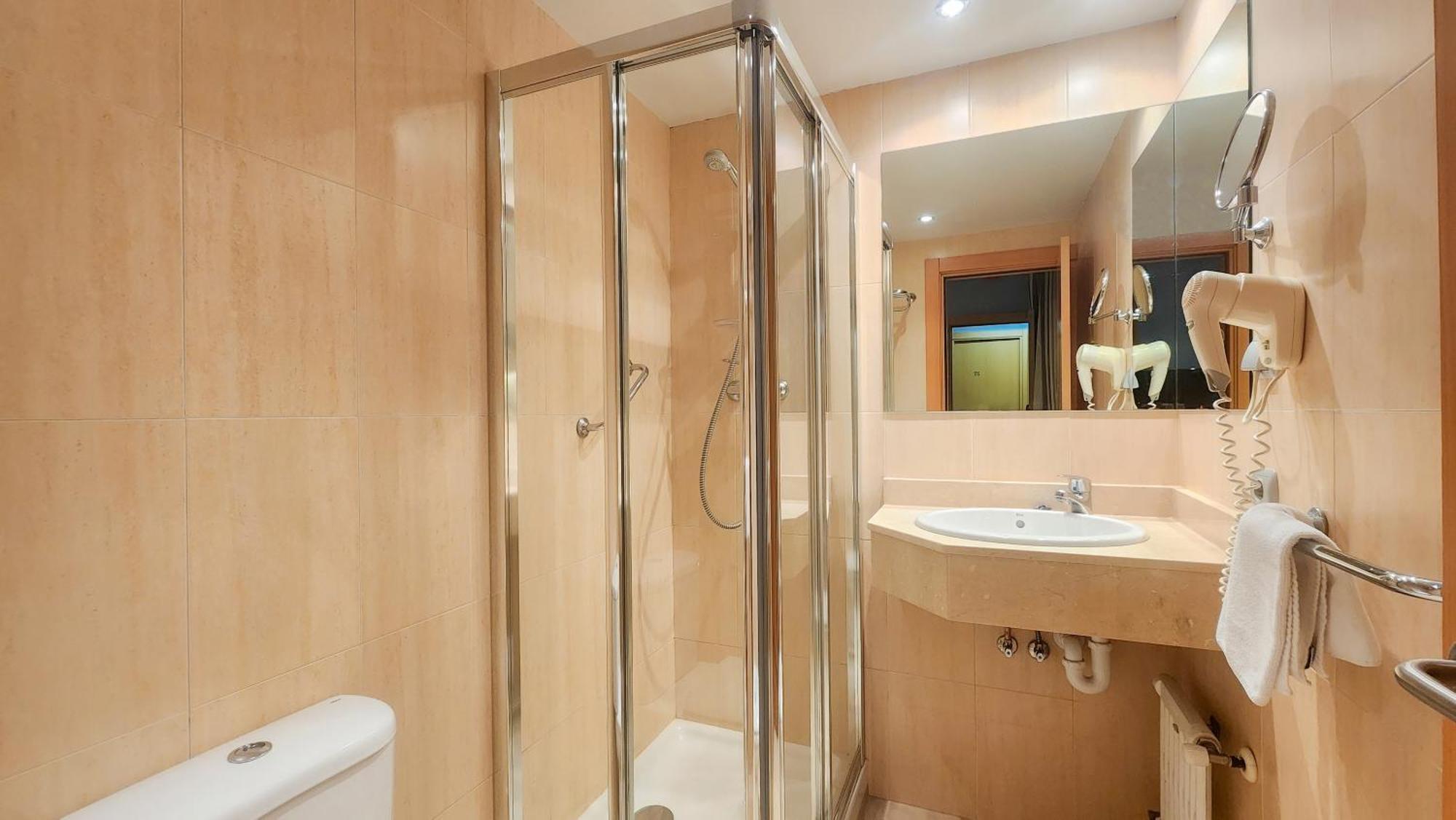 1 Single Bed Superior Room