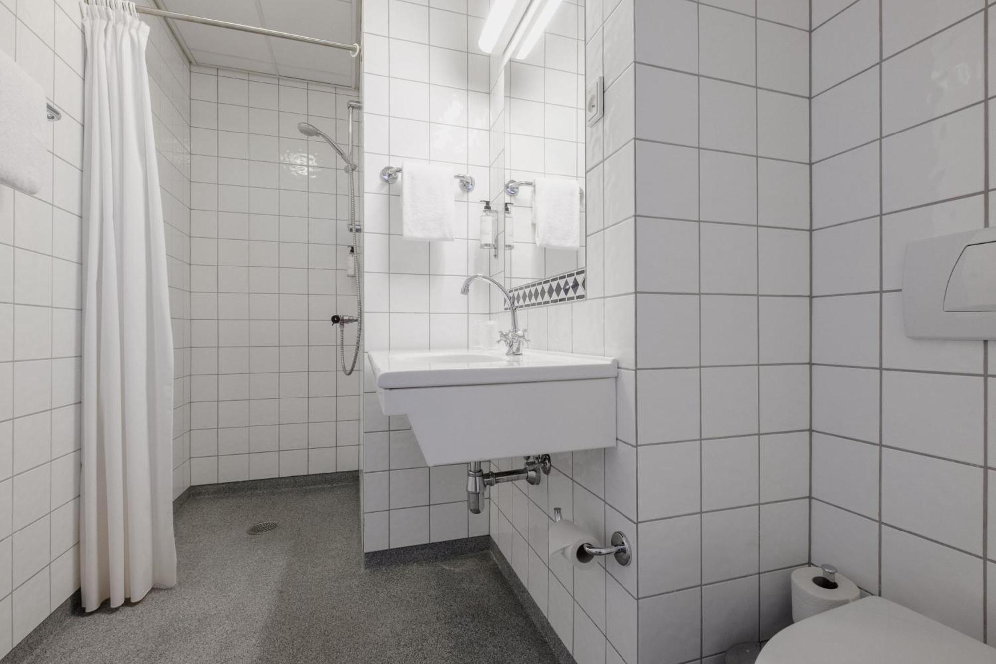 Efficient Single Room