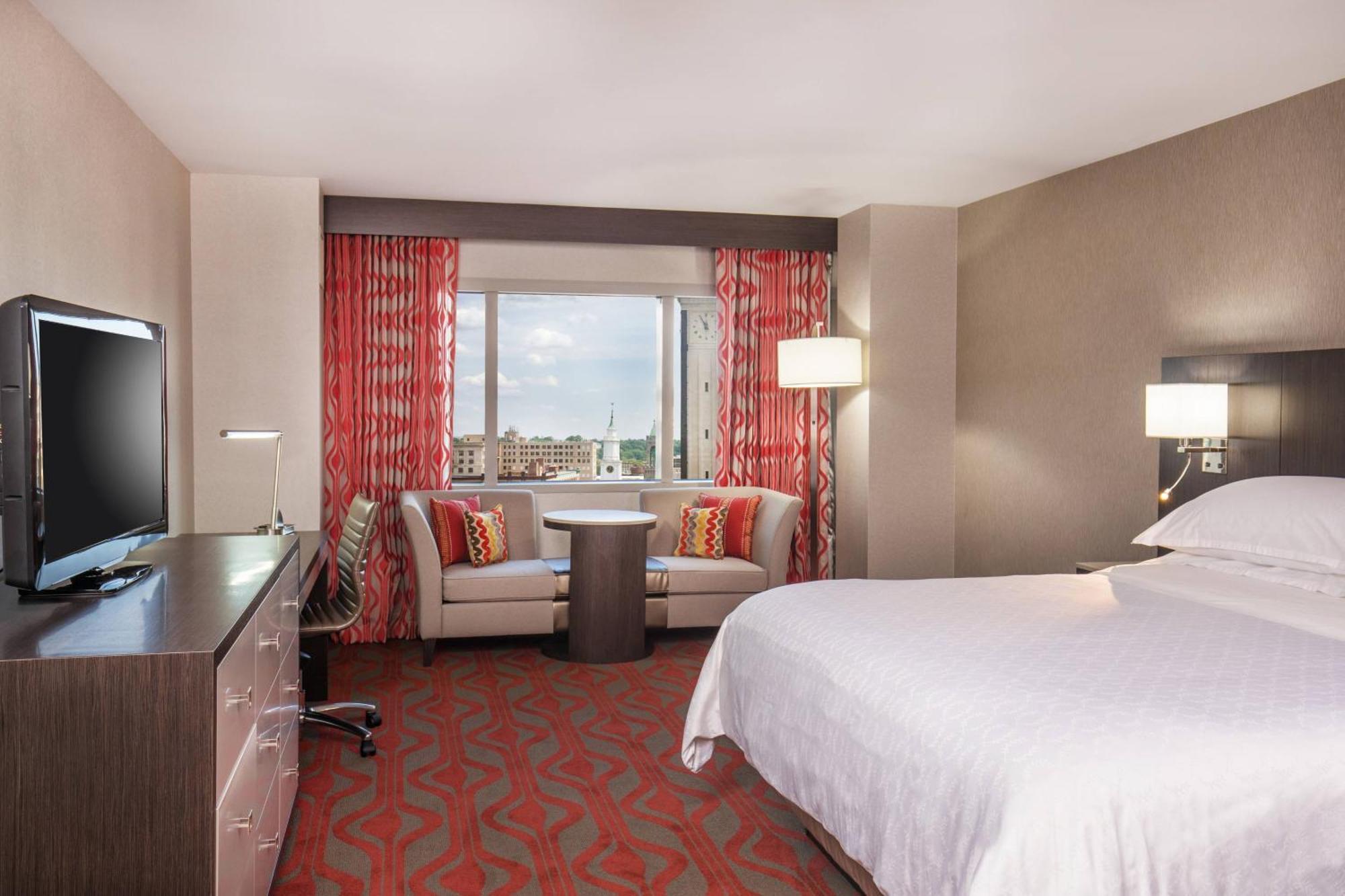 Larger Guest room, 1 King, High floor,1695755203:JPEG