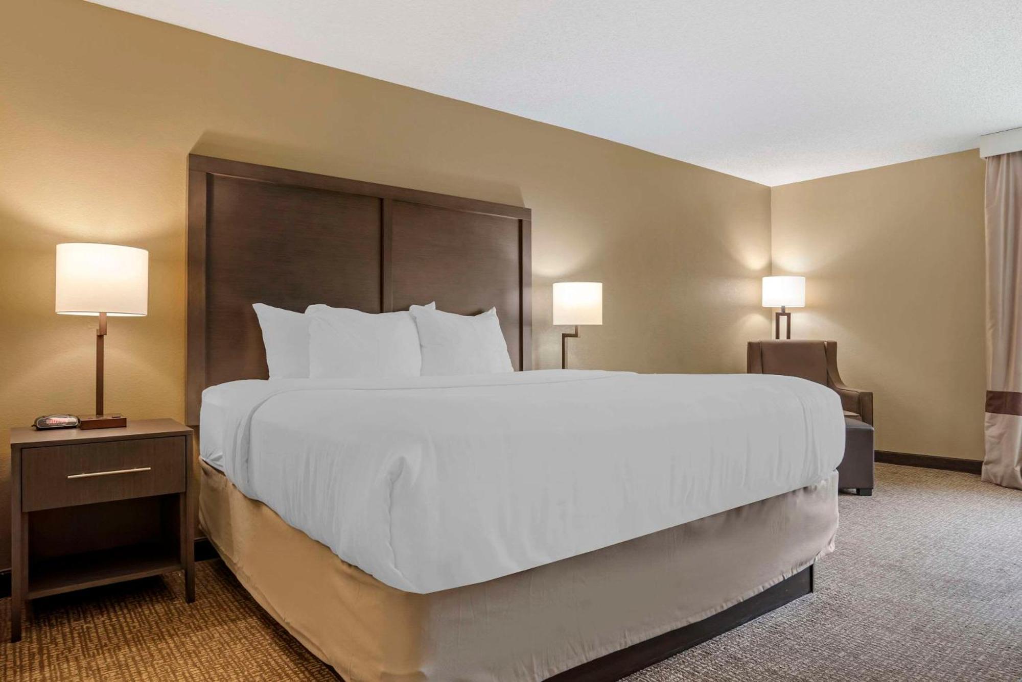 King Room - Accessible/Non-Smoking