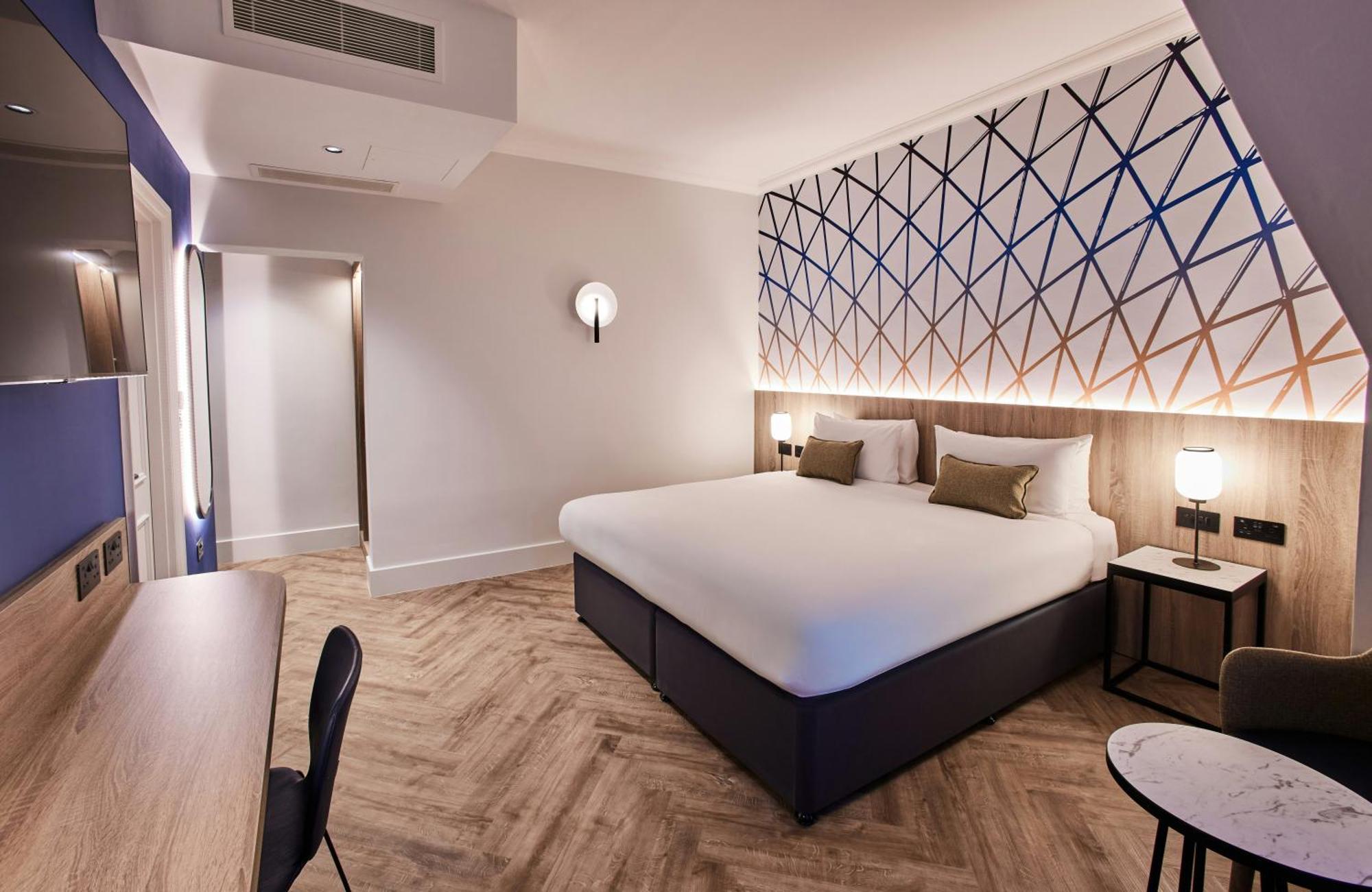 Deluxe King Room,1631545398:JPEG