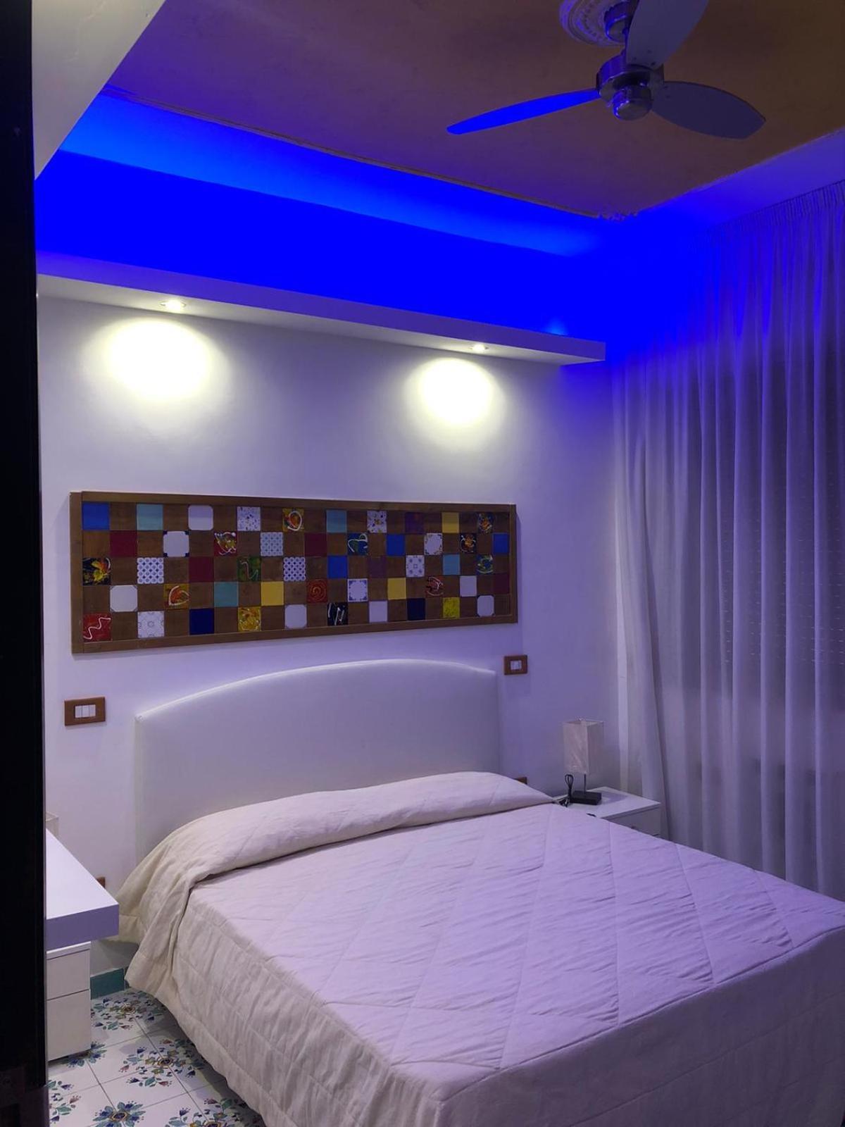 Deluxe Tweepersoonskamer met Zijdelings Uitzicht op Zee