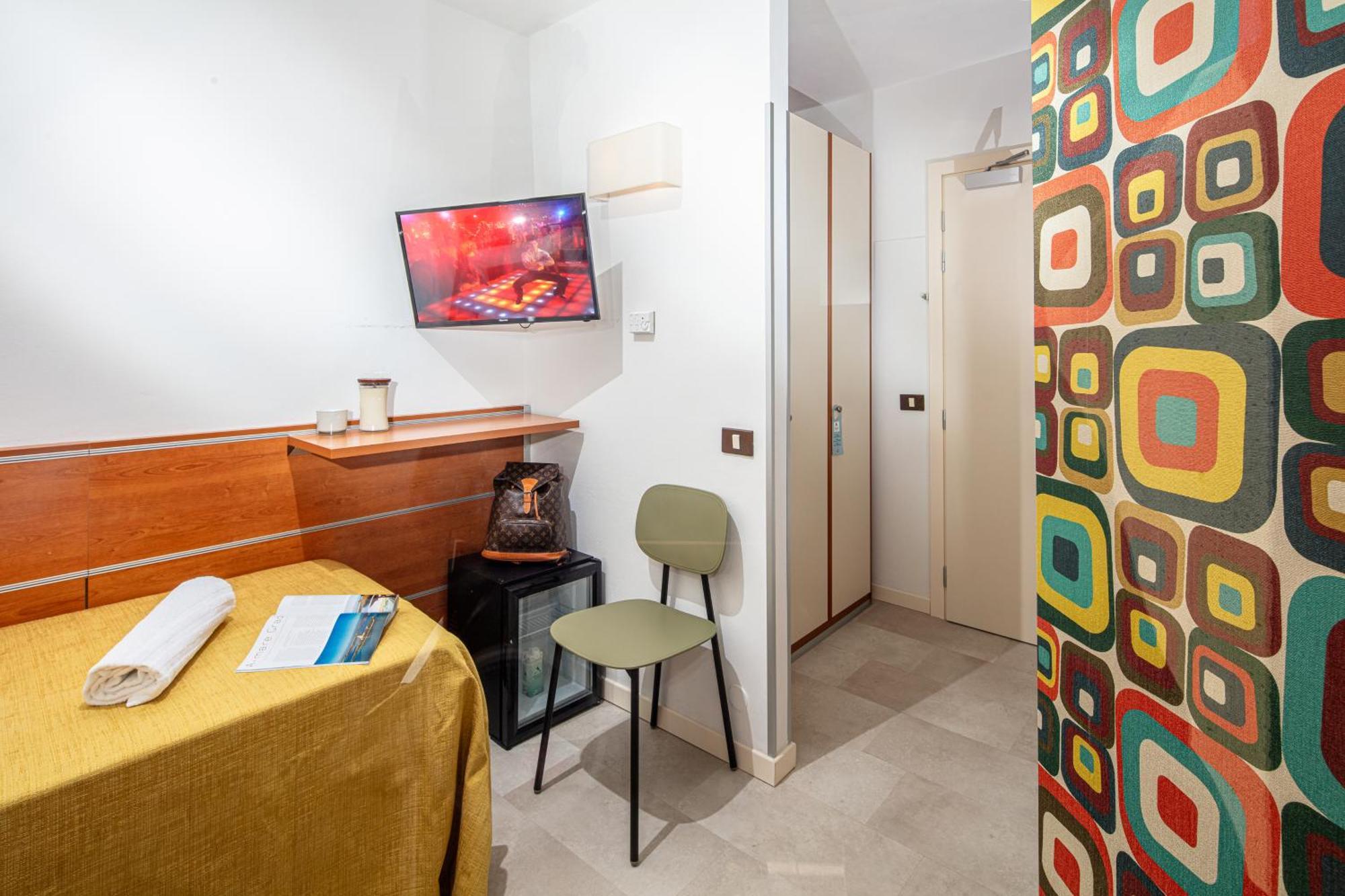 Superior Single Room,1631548266:JPEG