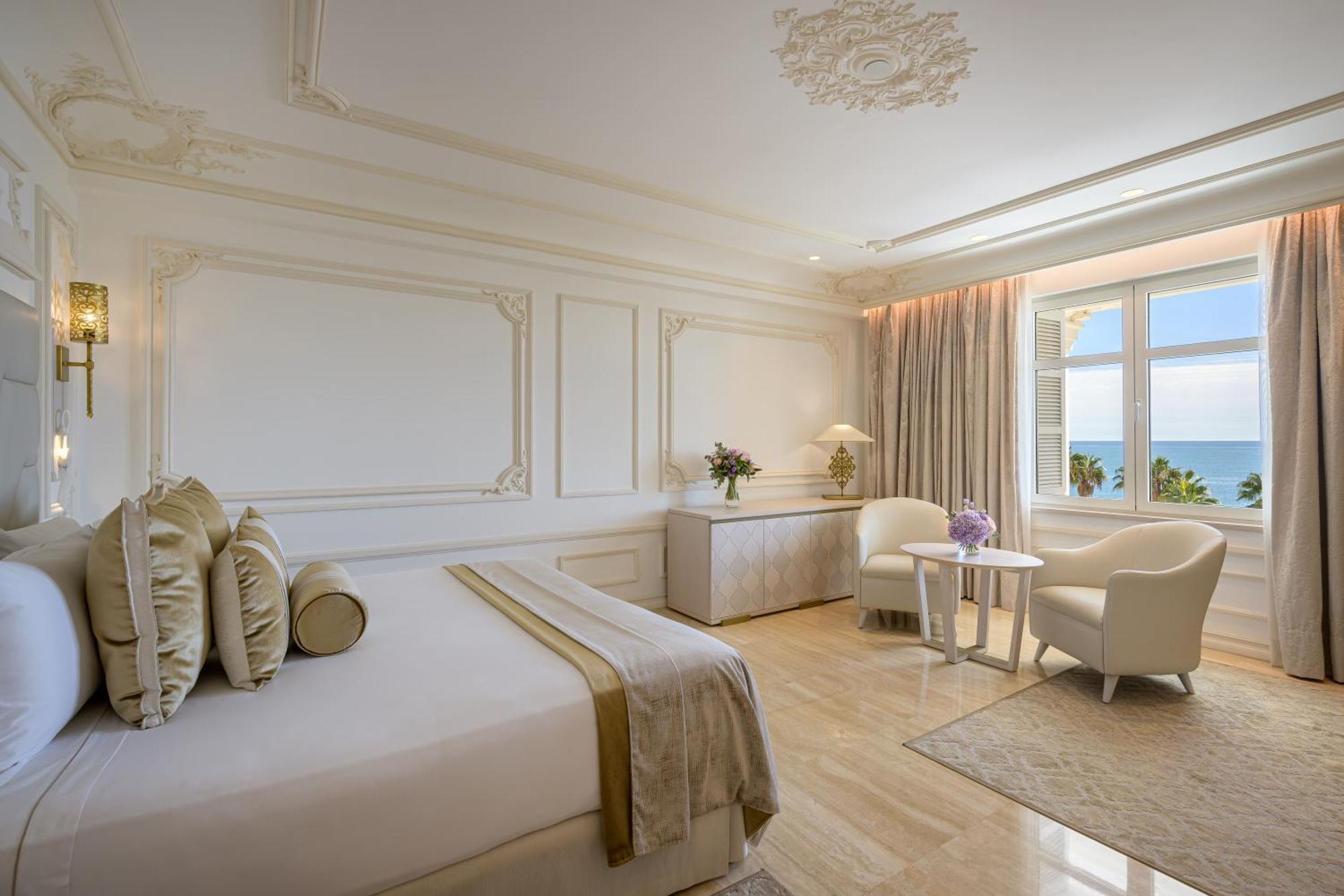 Deluxe Sea View