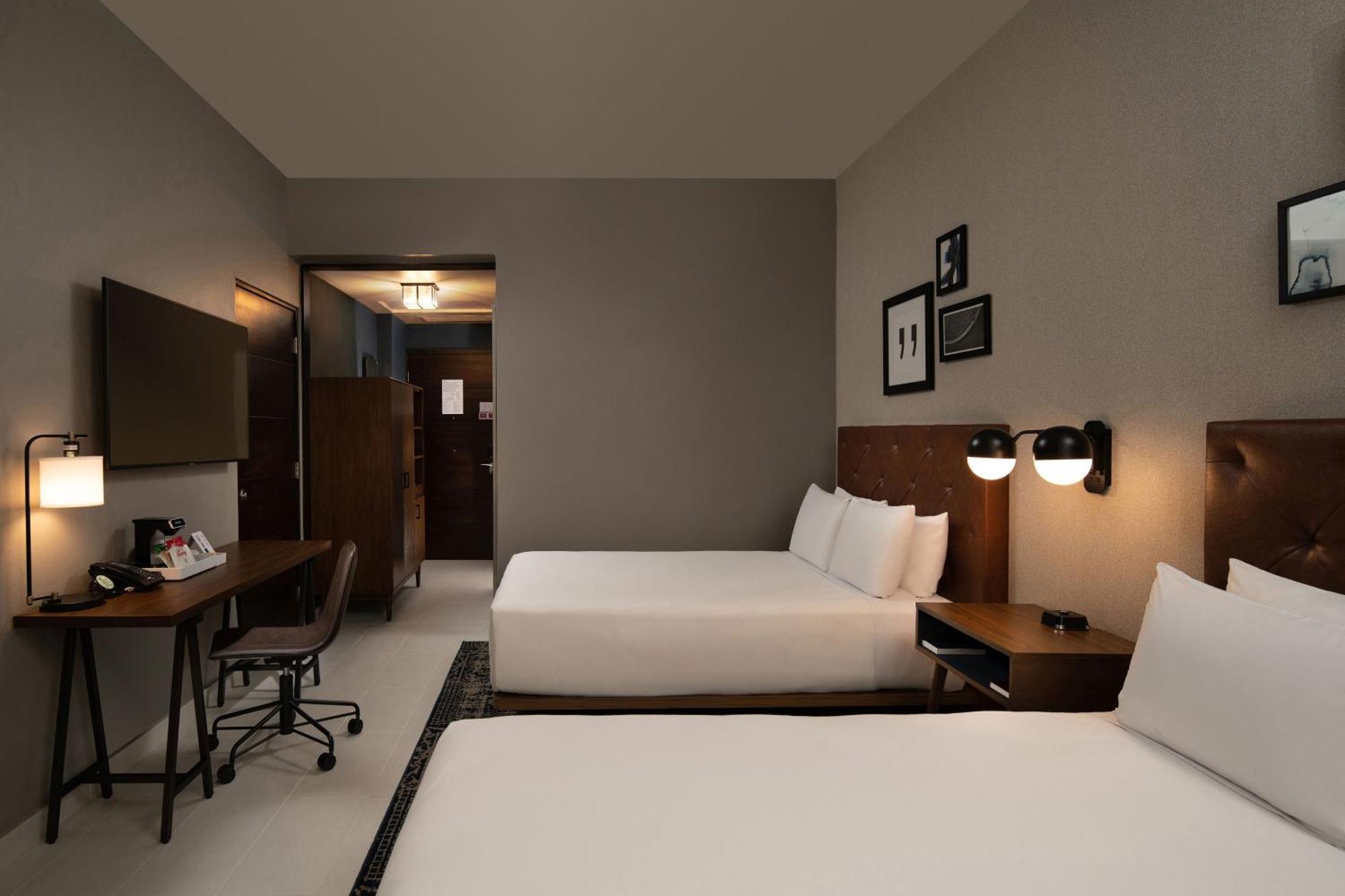 Chambre Traditionnelle avec 2 Lits Doubles