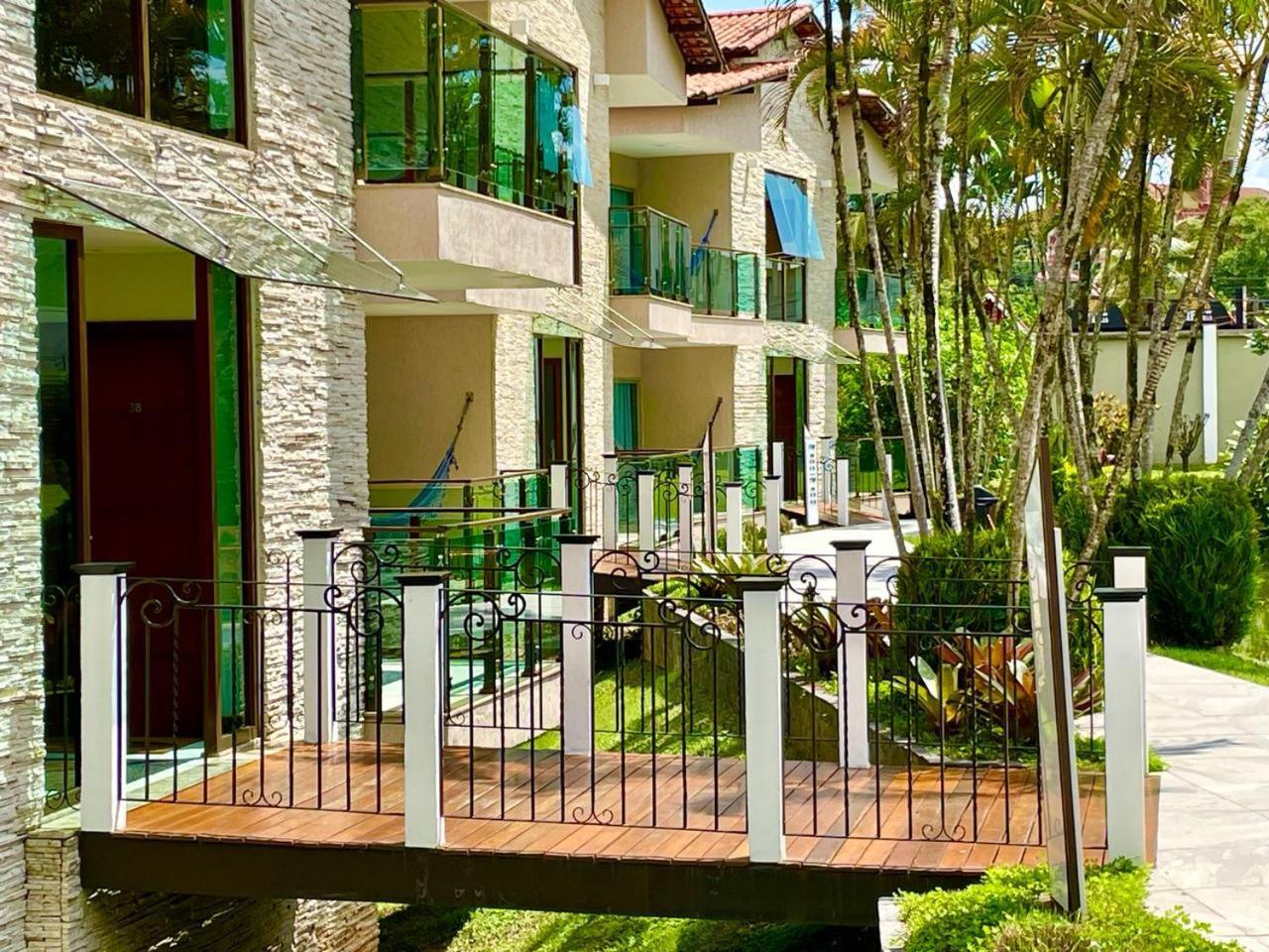 Quarto Triplo com Vista do Lago