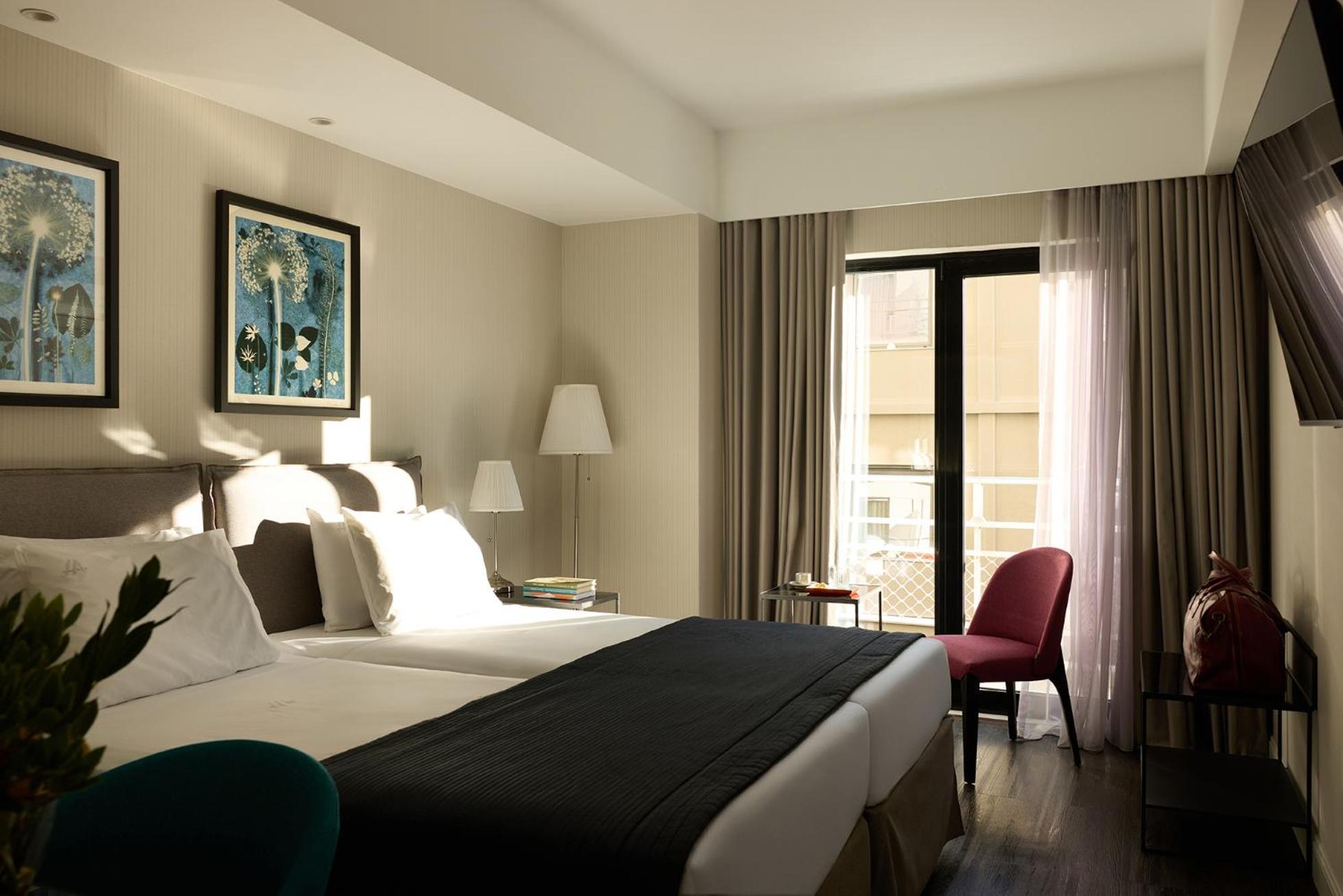 Superior Double or Twin Room City View