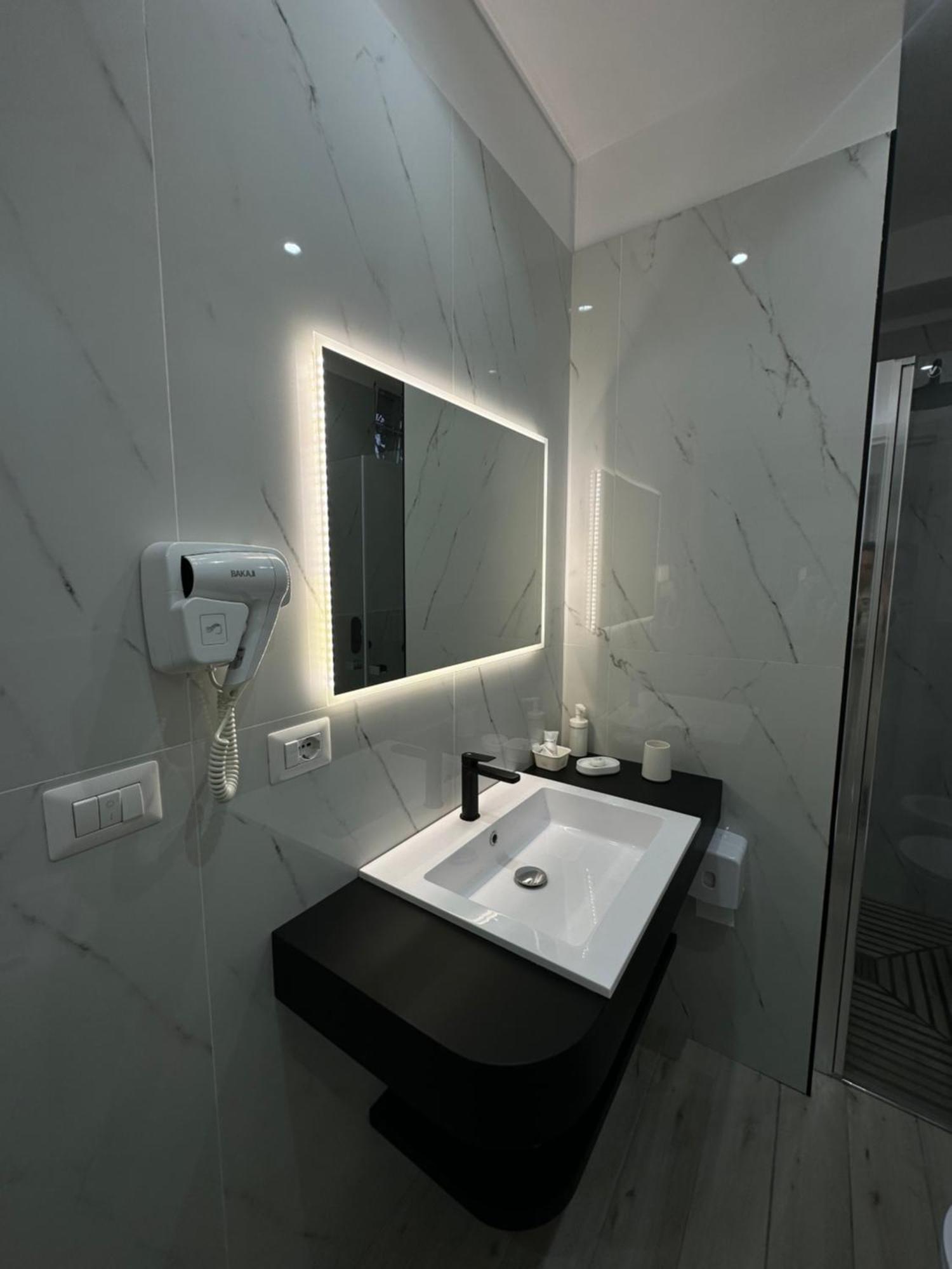 Single Room Private Bathroom