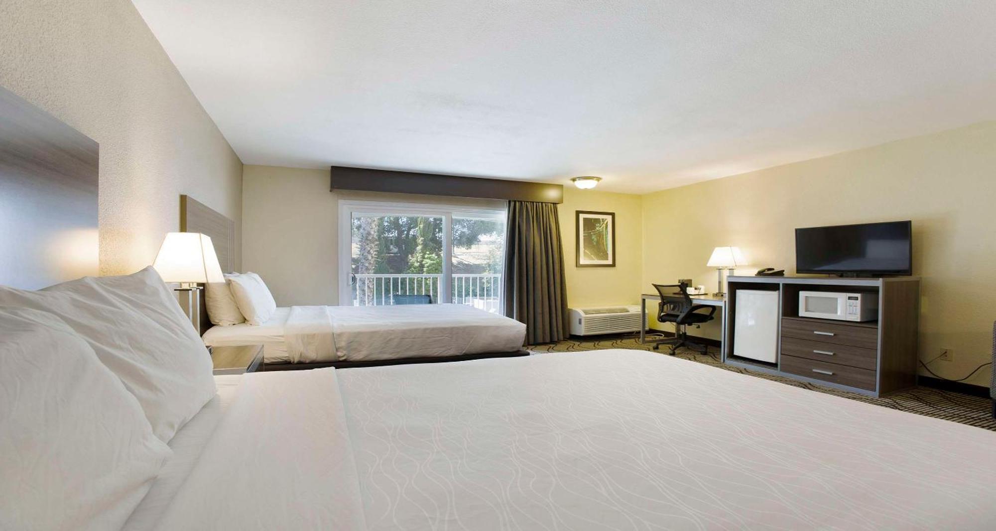 Queen Room Two Queen Beds Balcony Garden View