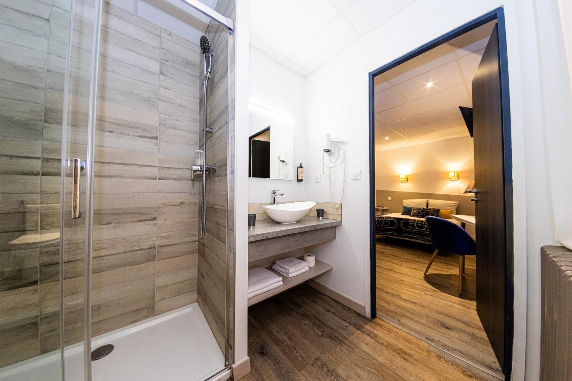 Triple Room,1649025712:JPEG