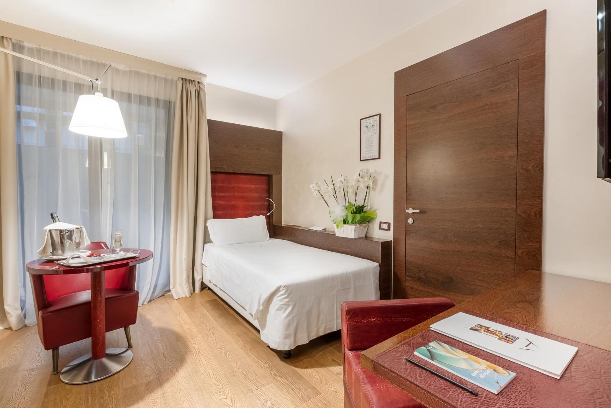 Single Room,1652745382:JPEG