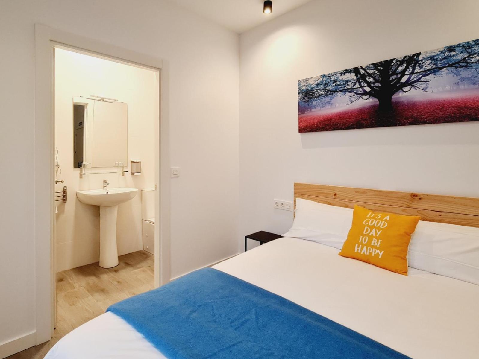 Double Room Private Bathroom