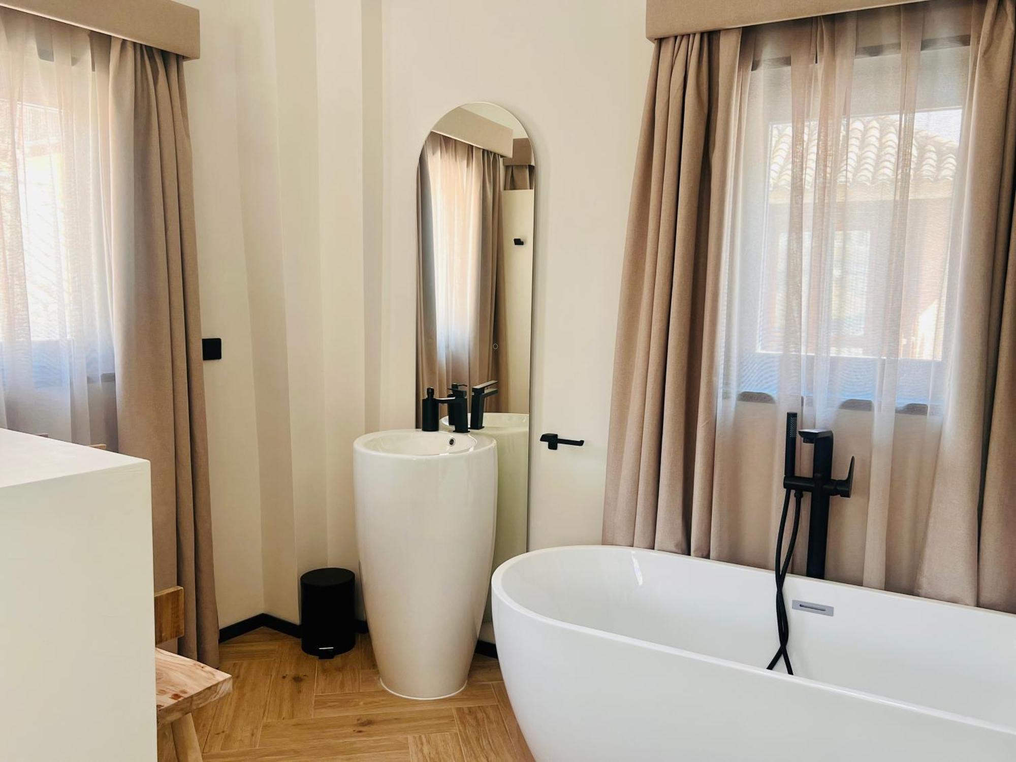 Deluxe Double Room Balcony