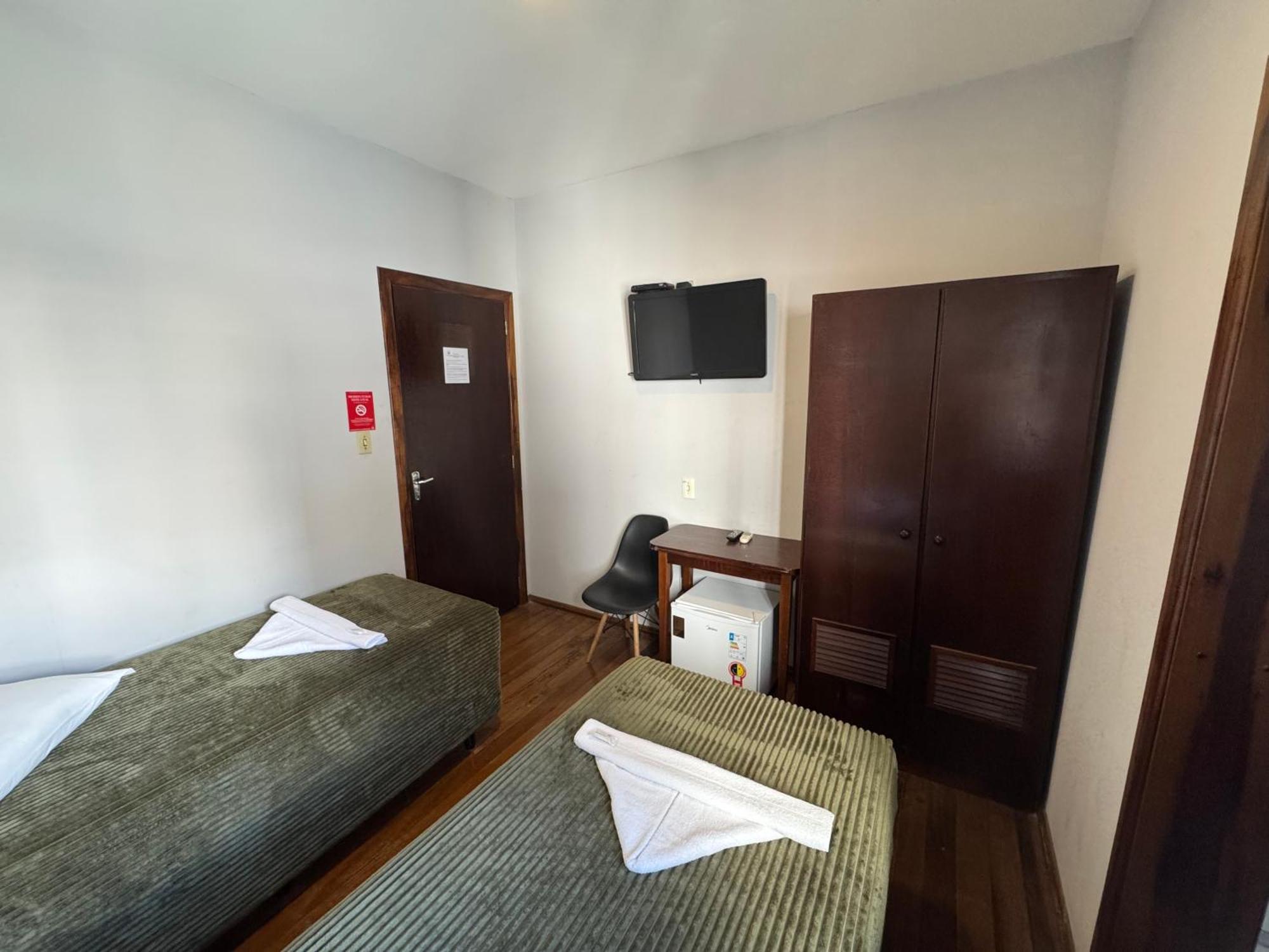 Quarto Deluxe com 2 Camas de Solteiro