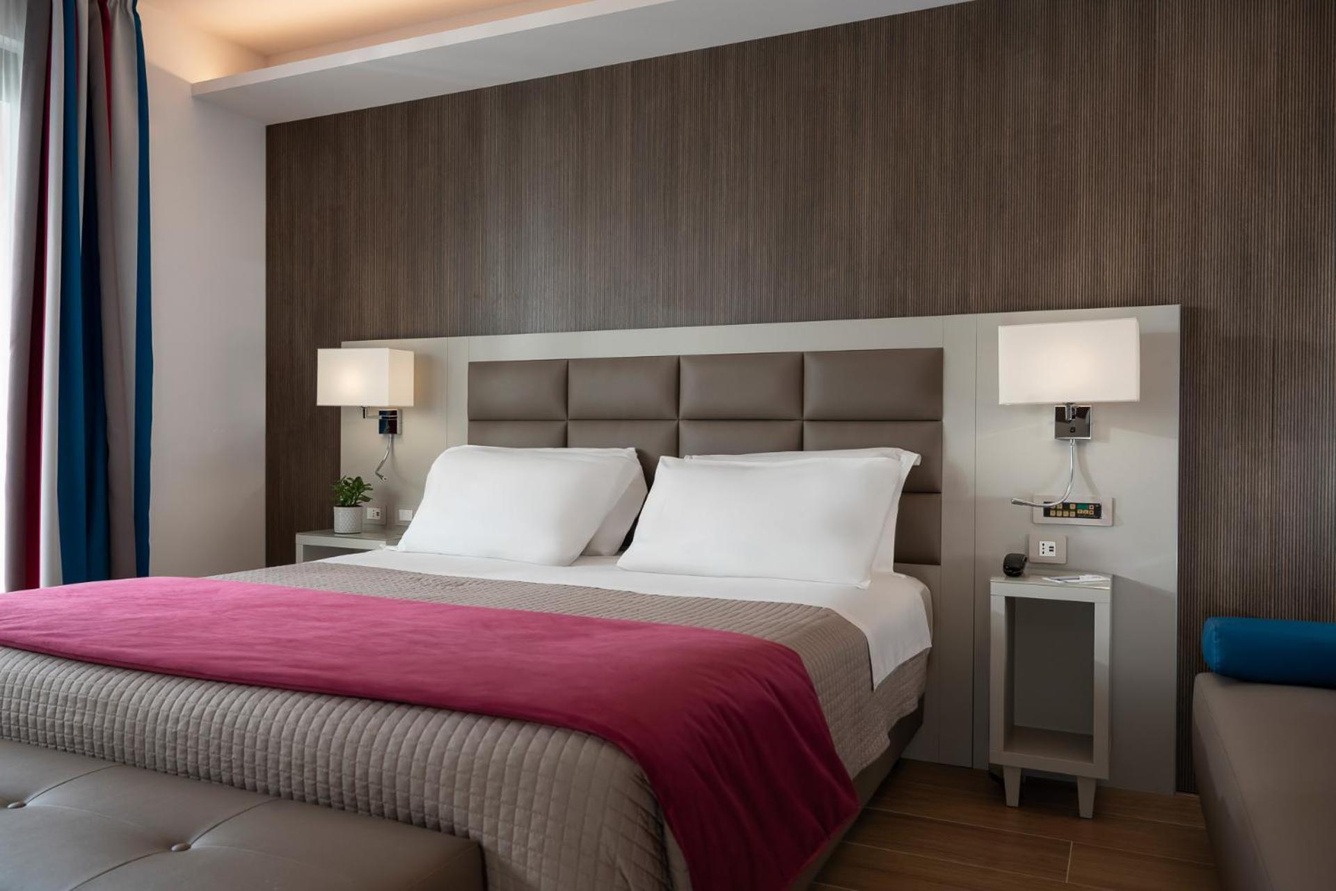 Deluxe Tweepersoonskamer met 1 of 2 Bedden en Uitzicht op de Bergen