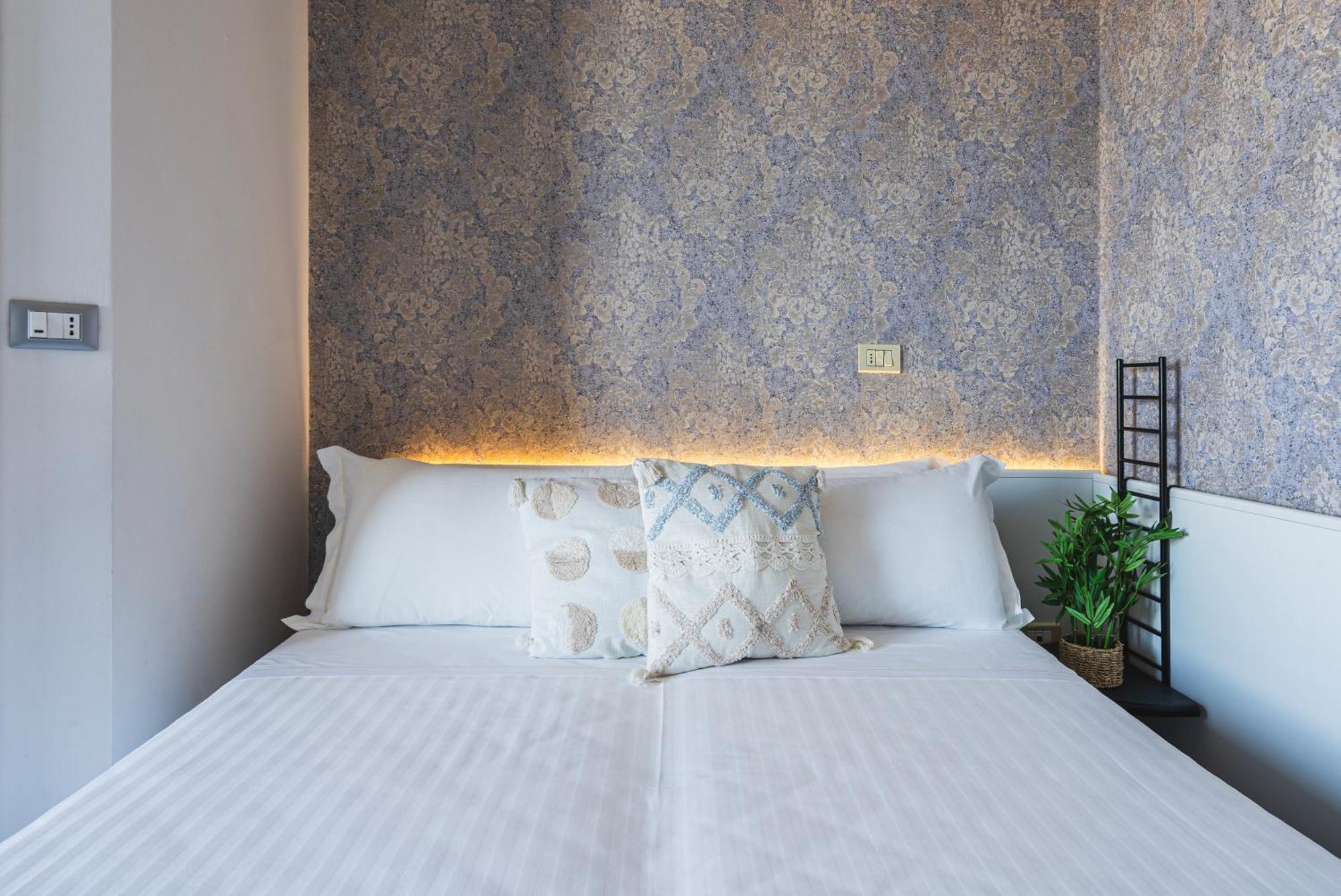 Double or Twin Room,1756475902:JPEG