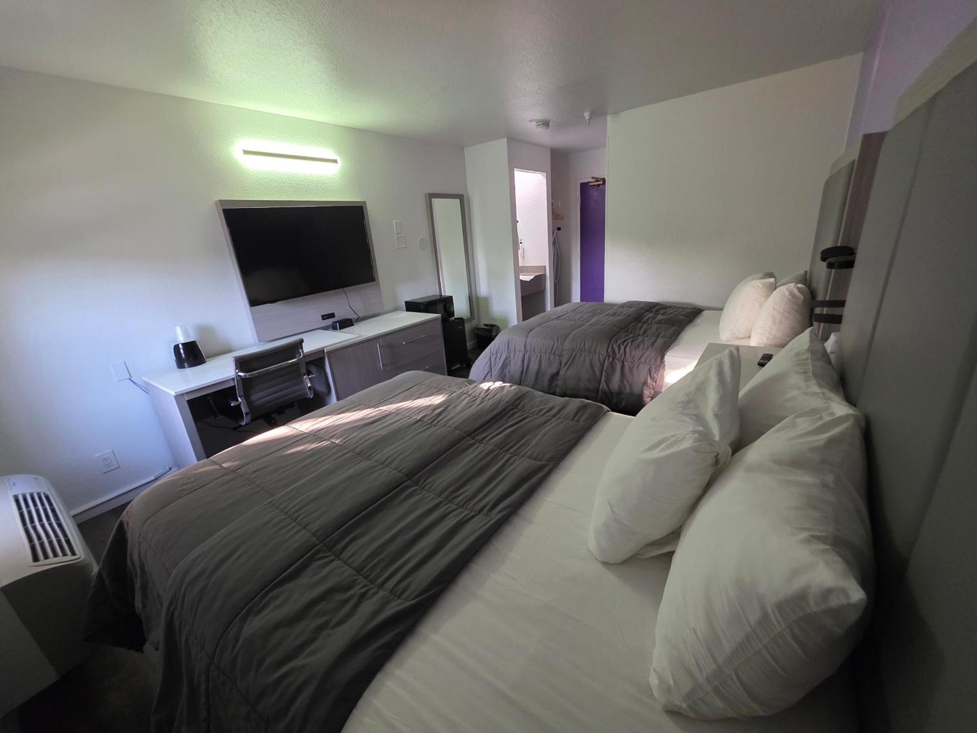 Deluxe Double Room,1670912779:JPEG