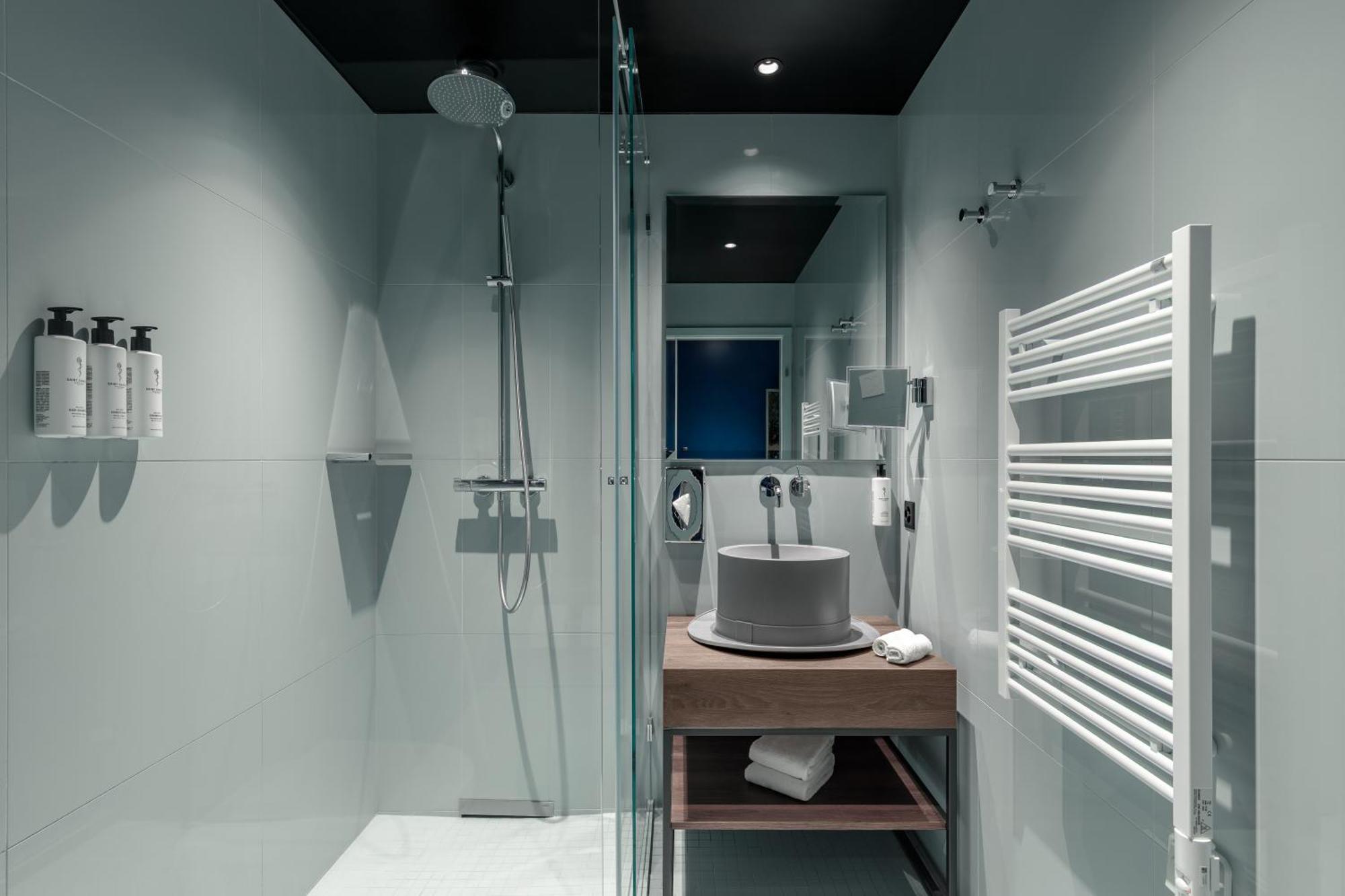 Superior Room,1682982146:JPEG