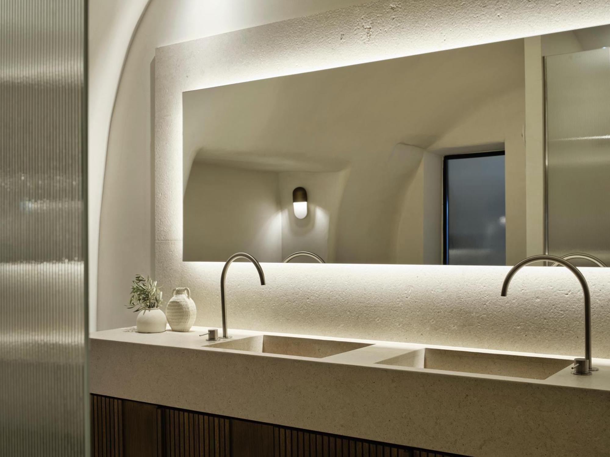 Superior Suite Sea View Infinity Pool