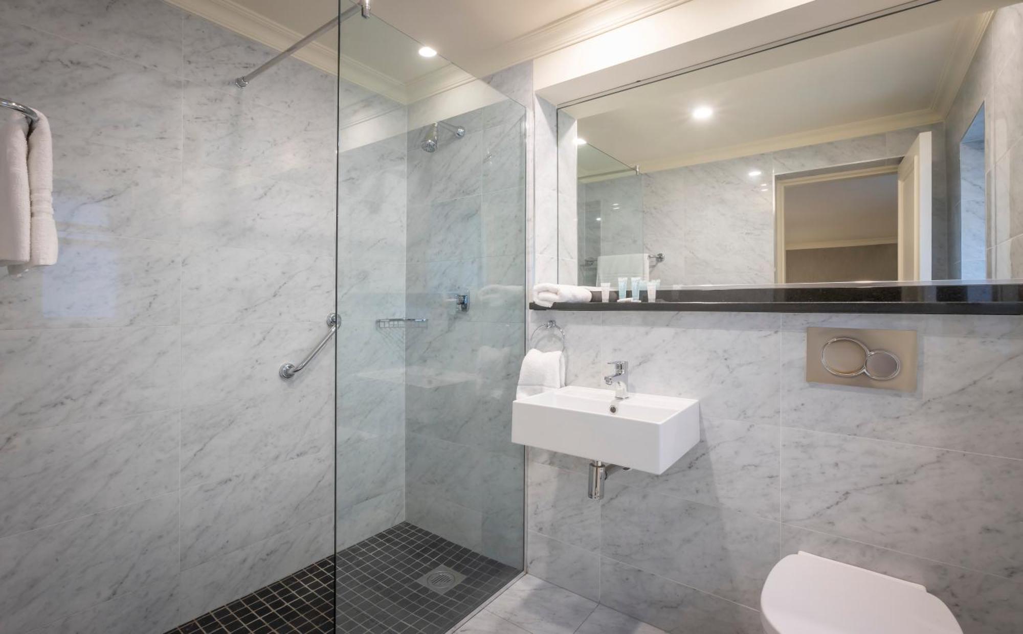 Standard Triple Room,1742571467:JPEG