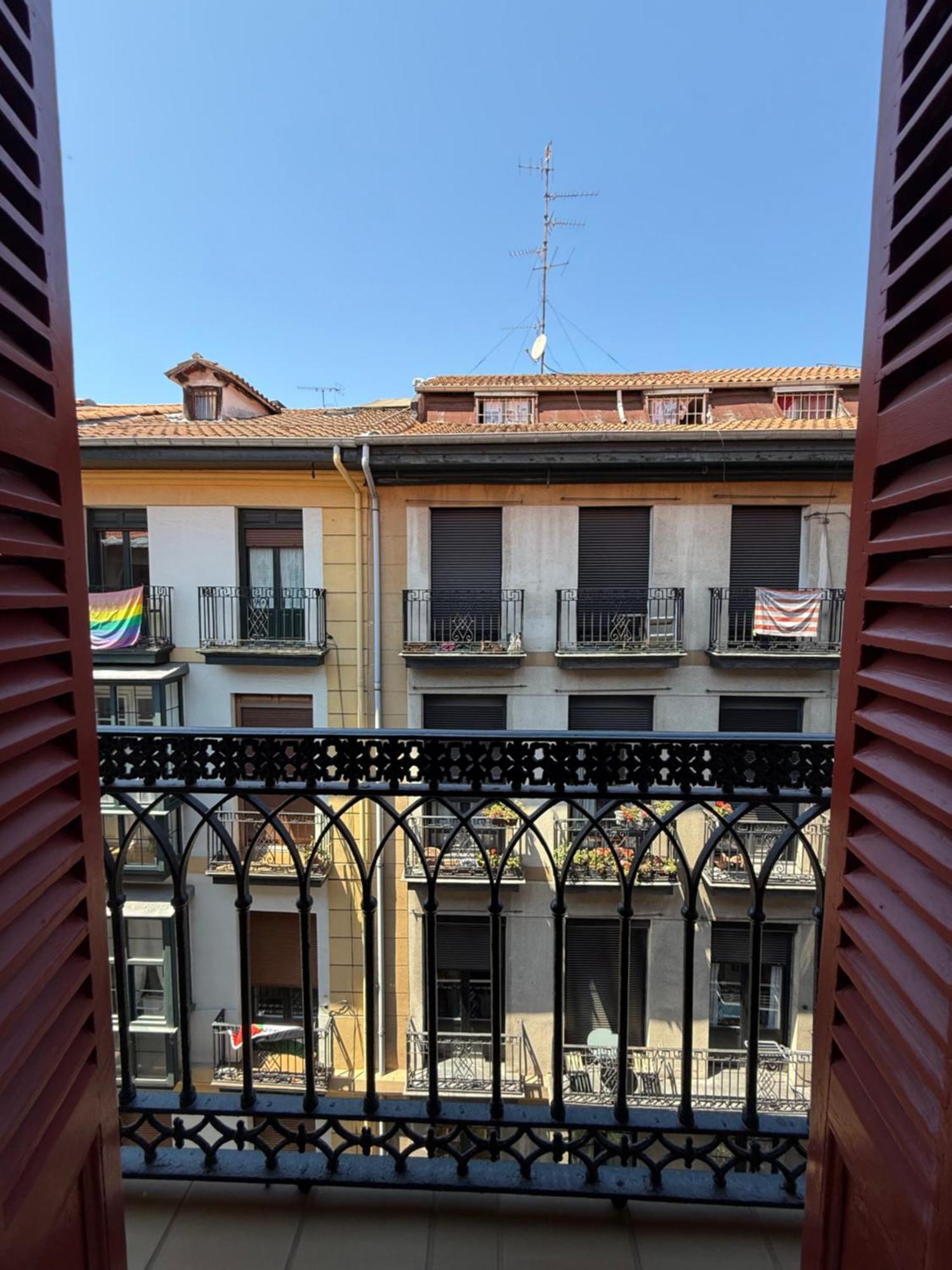 Single Room Balcony