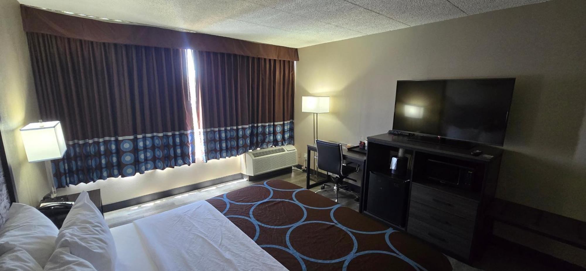 1 King Bed Mobility Accessible Room Roll Shower Non-Smoking