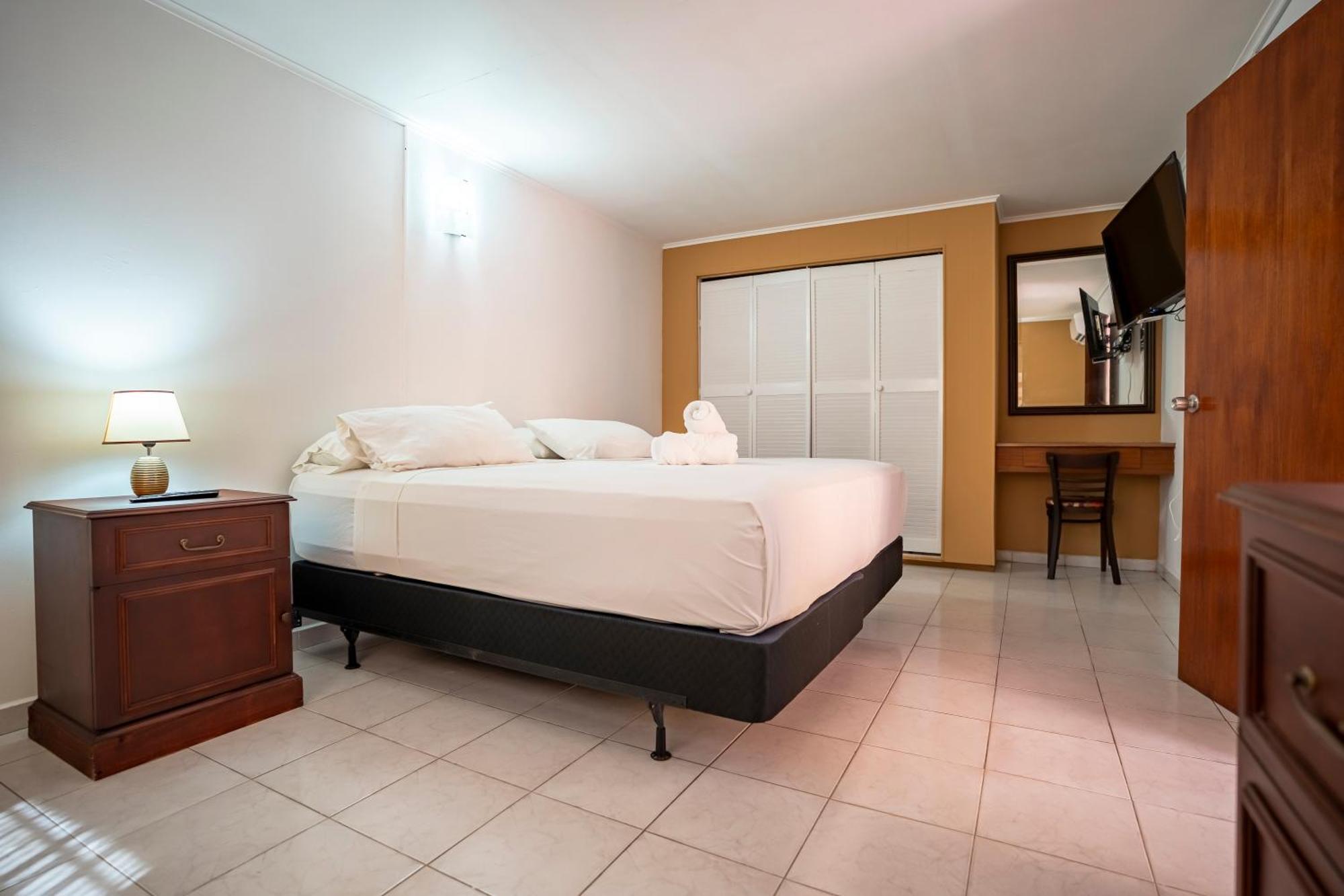 One-Bedroom Apartment,1698965726:JPEG
